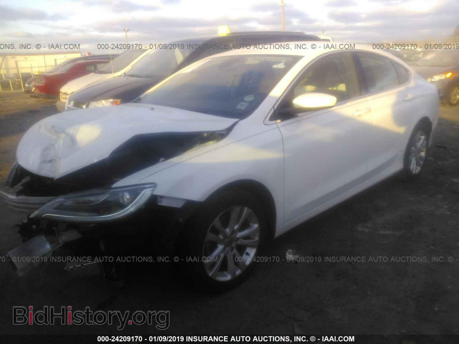 2015 CHRYSLER 200 - VIN: 1C3CCCAB3FN711178 - Фото 2