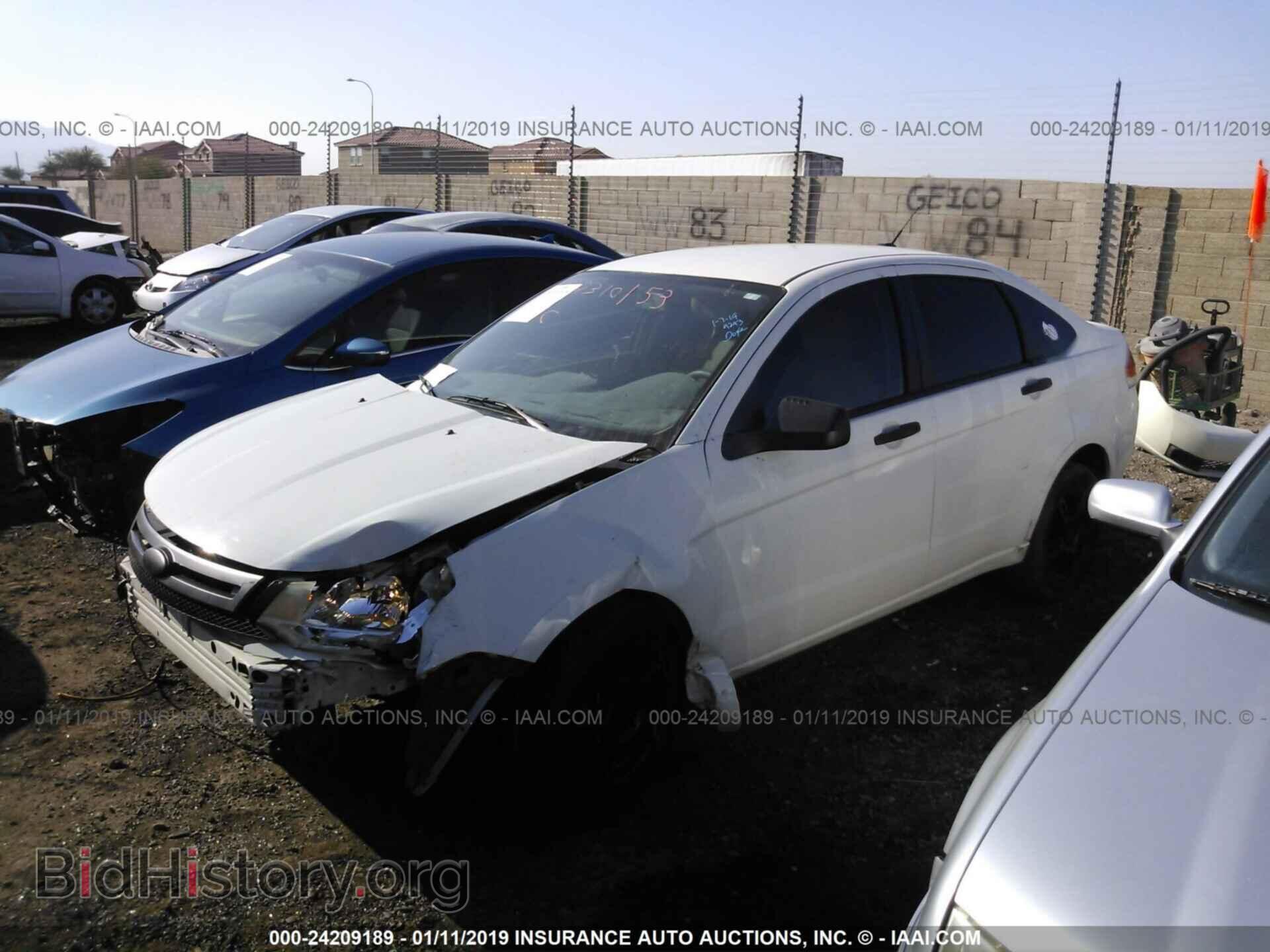 2009 FORD FOCUS - VIN: 1FAHP35N19W196504 - Фото 2