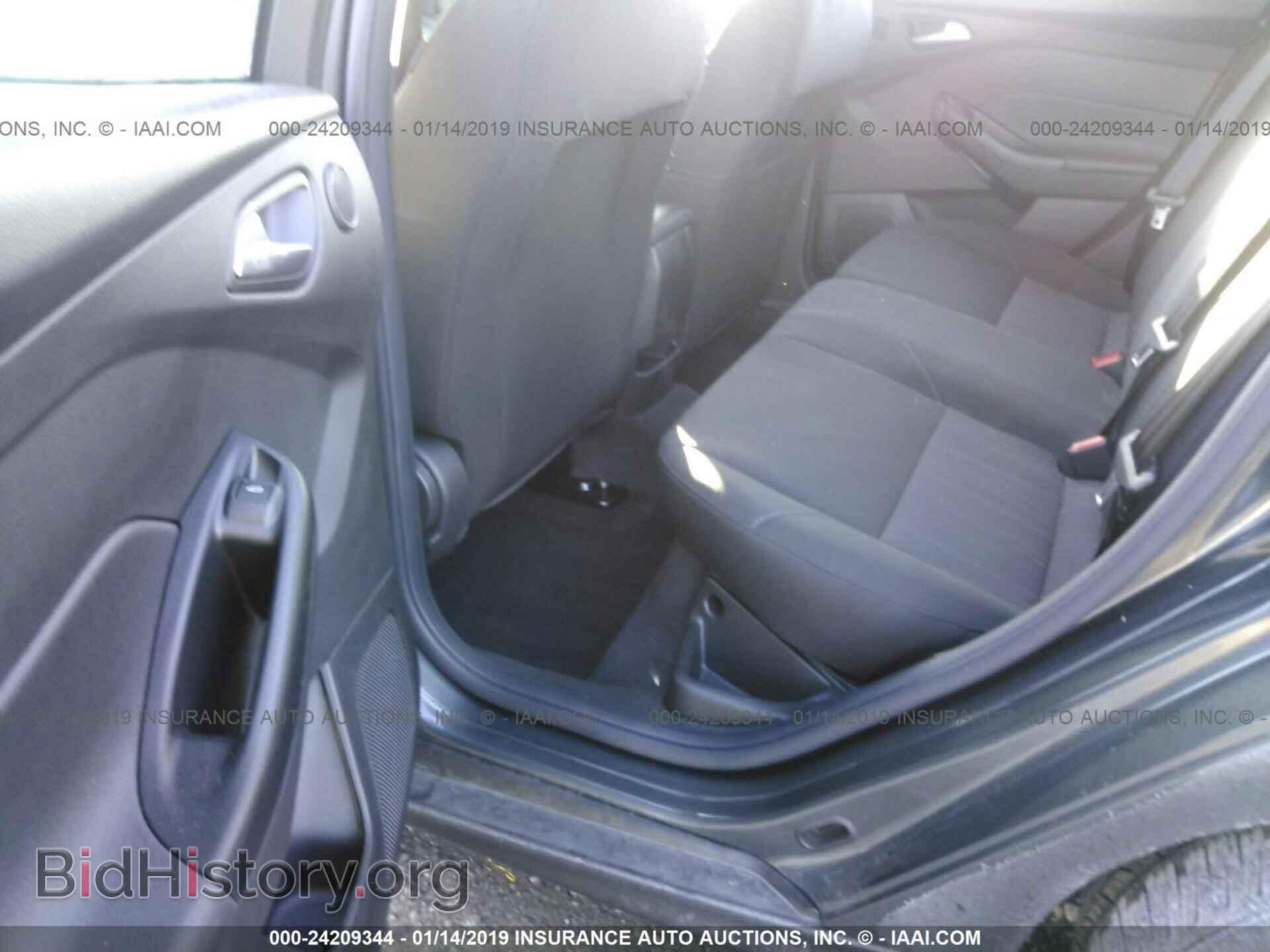 2018 FORD FOCUS - VIN: 1FADP3M21JL323182 - Фото 8