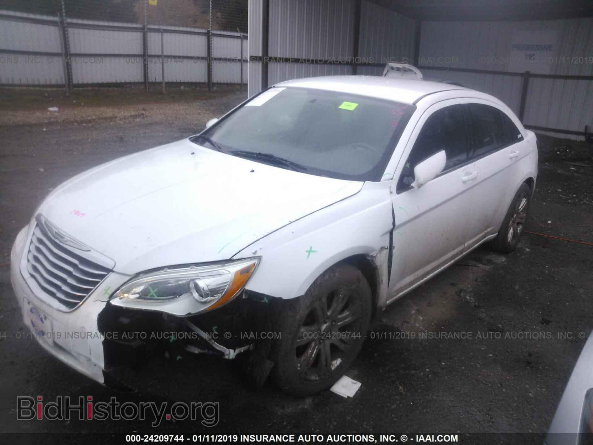 2013 CHRYSLER 200 - VIN: 1C3CCBBB9DN763856 - Фото 2