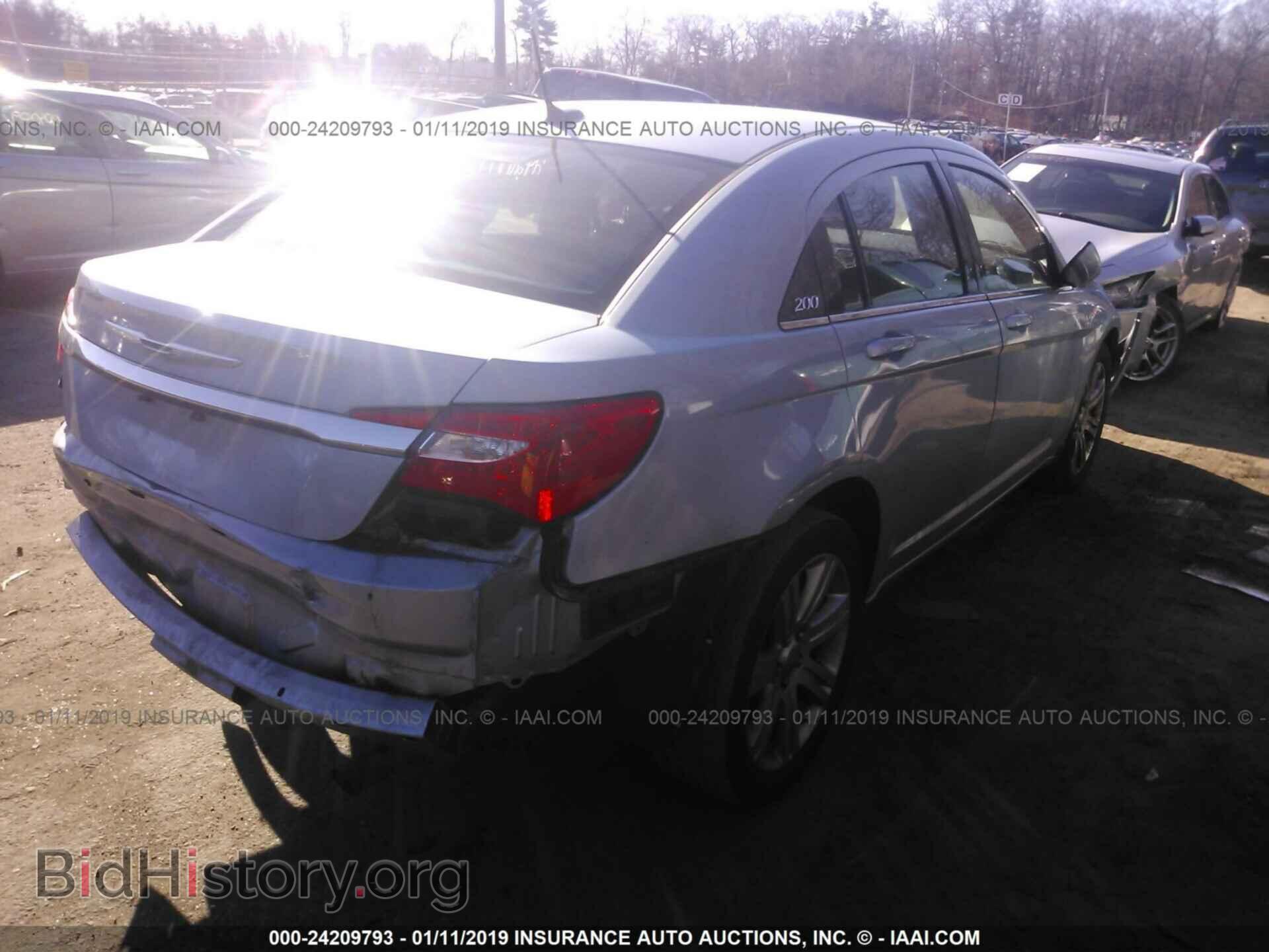 2013 CHRYSLER 200 - VIN: 1C3CCBAB5DN671502 - Photo 4