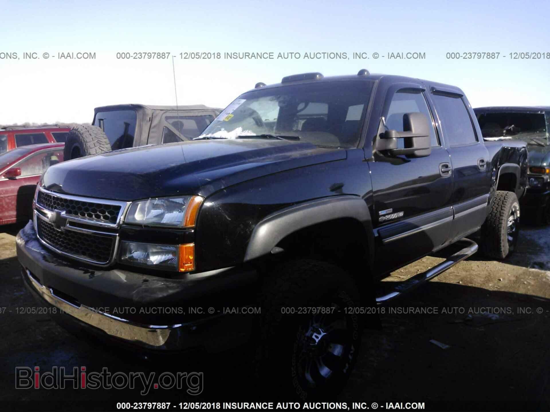 2007 CHEVROLET SILVERADO - VIN: 1GCHK23D87F130526 - Фото 2