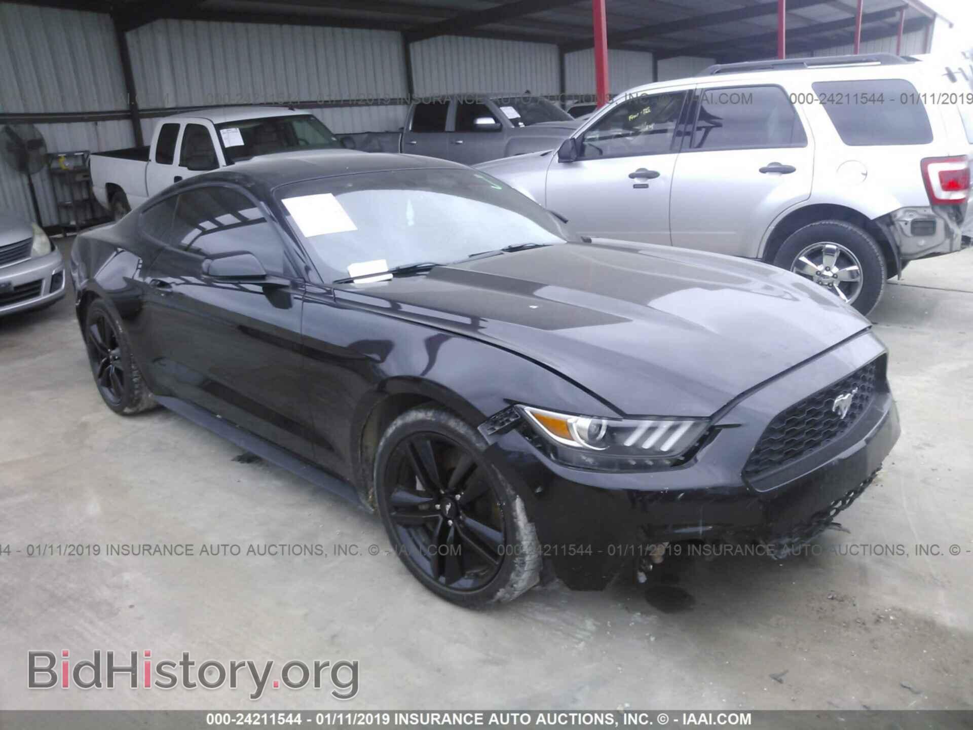 Photo 1FA6P8TH7F5318401 - FORD MUSTANG 2015