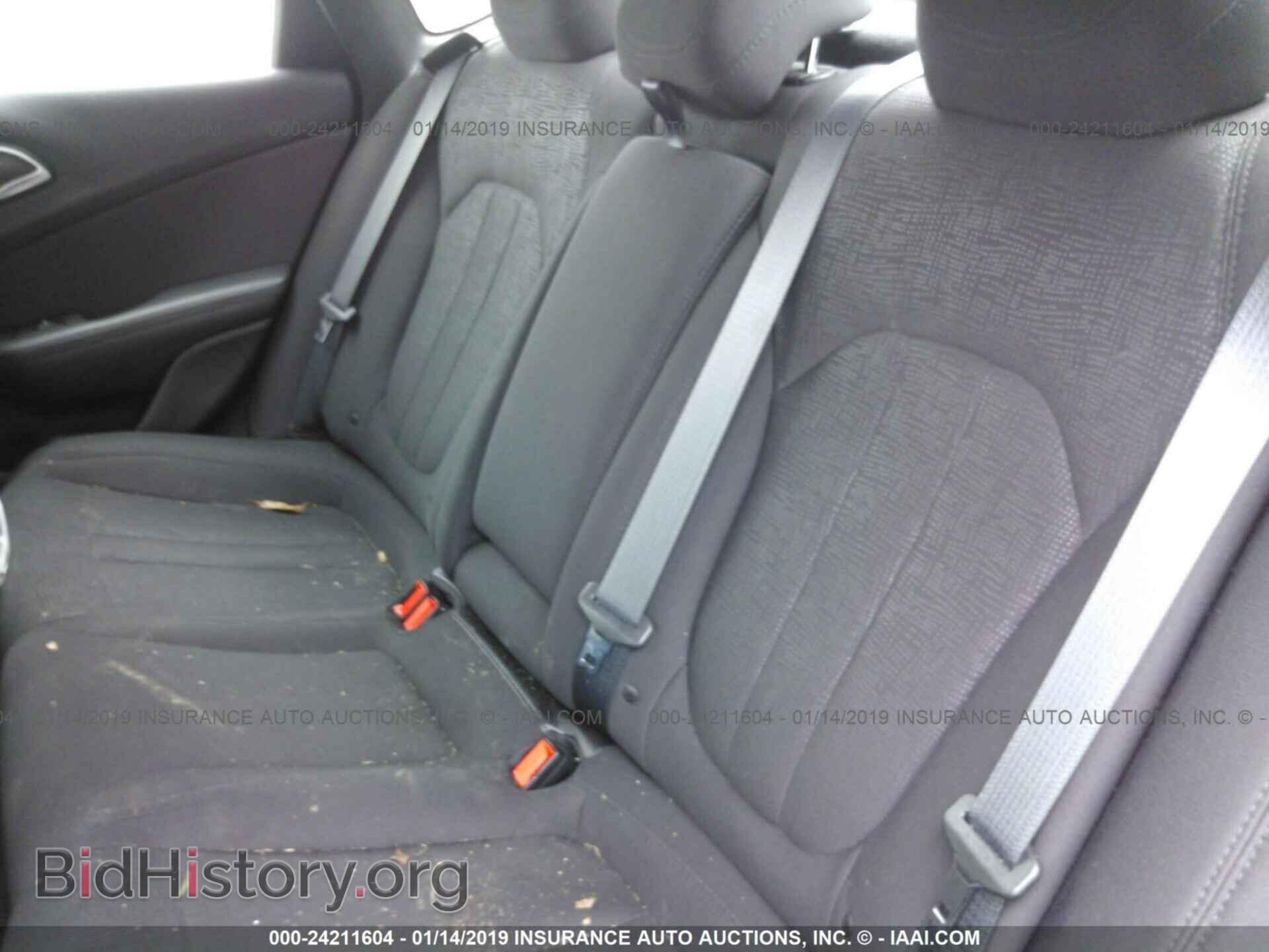 2016 CHRYSLER 200 - VIN: 1C3CCCAB9GN129930 - Photo 8