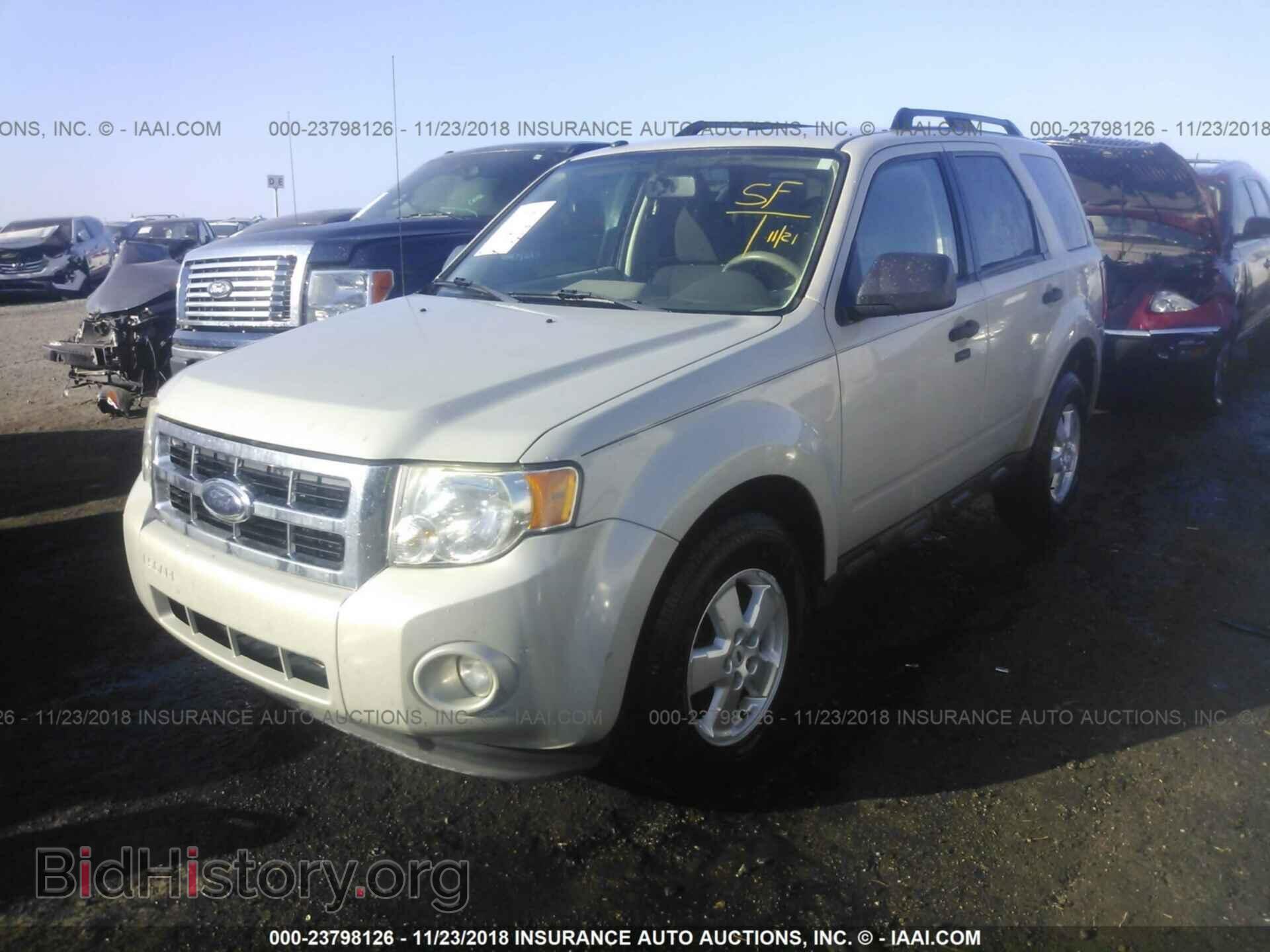 2009 FORD ESCAPE - VIN: 1FMCU03G39KC11233 - Фото 2