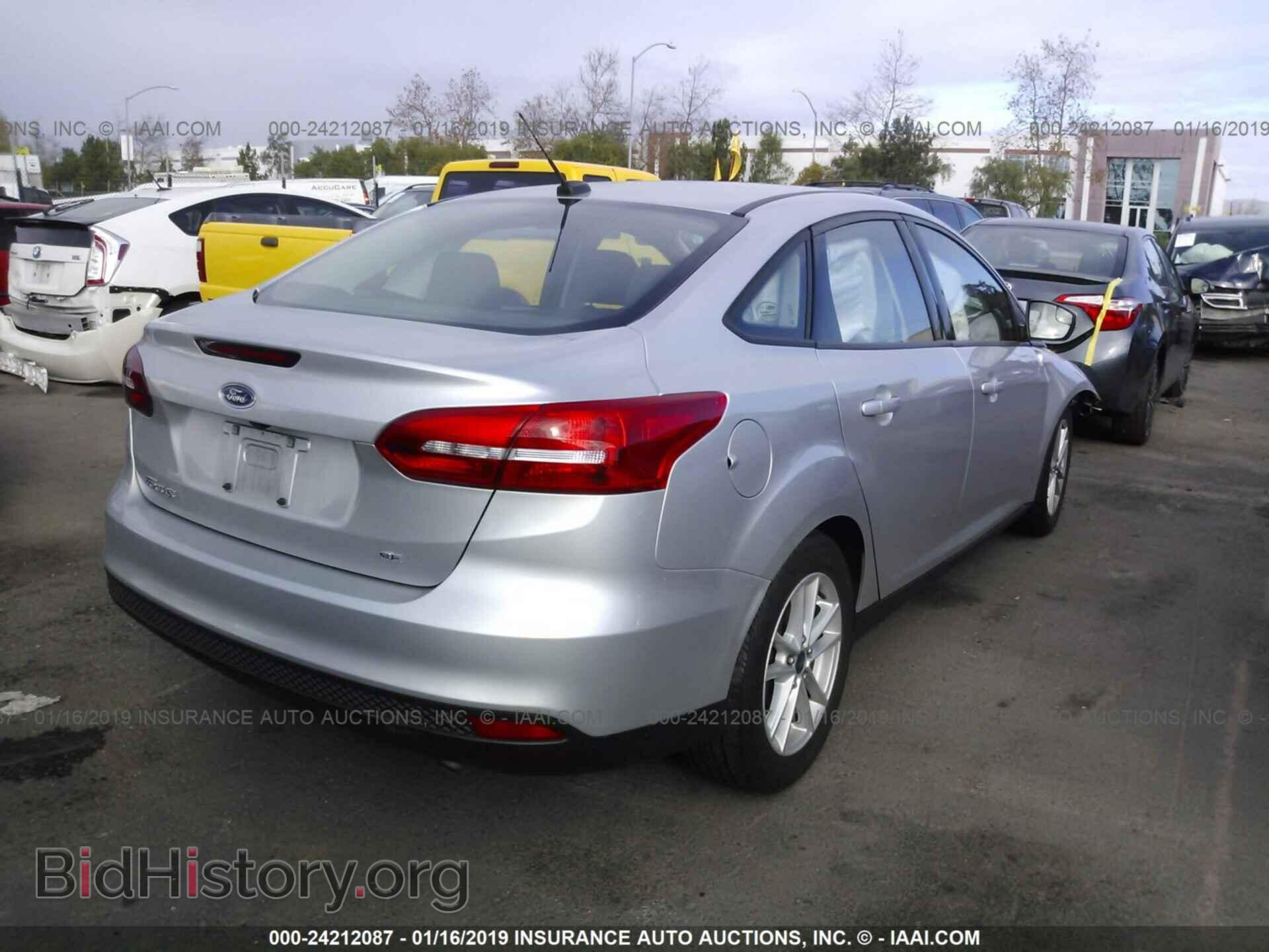 2016 FORD FOCUS - VIN: 1FADP3F2XGL254241 - Фото 4