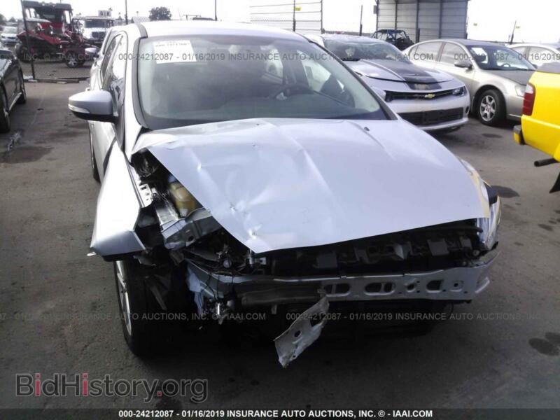 2016 Ford FOCUS (VIN 1FADP3F2XGL254241) — фото 6 из 10