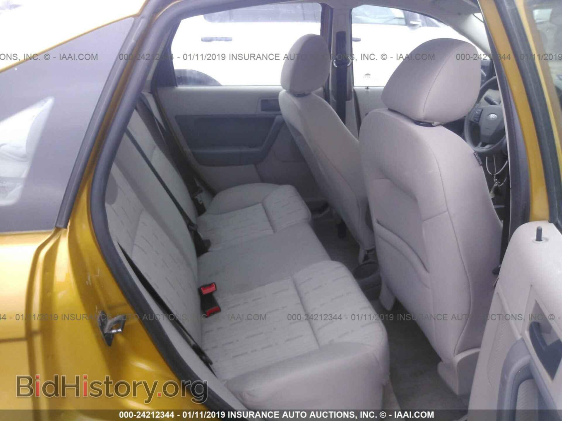 2009 FORD FOCUS - VIN: 1FAHP35N29W104705 - Фото 8