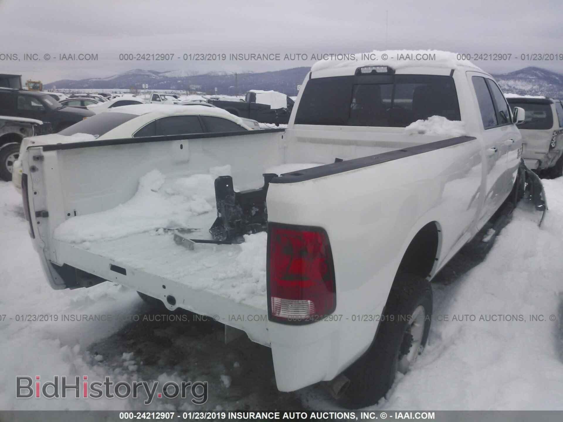 2014 RAM 3500 - VIN: 3C63R3HL7EG306349 - Photo 4