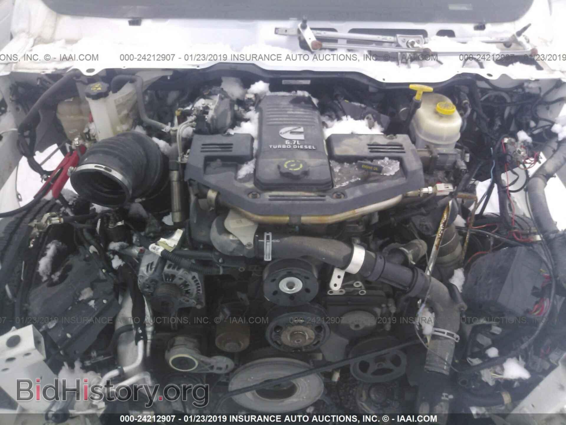 2014 RAM 3500 - VIN: 3C63R3HL7EG306349 - Photo 10