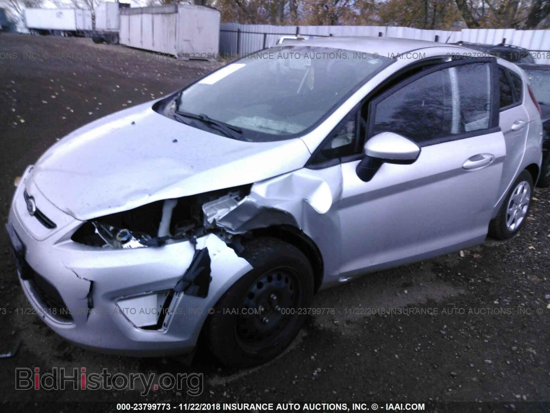 2011 FORD FIESTA - VIN: 3FADP4EJ0BM180656 - Photo 2