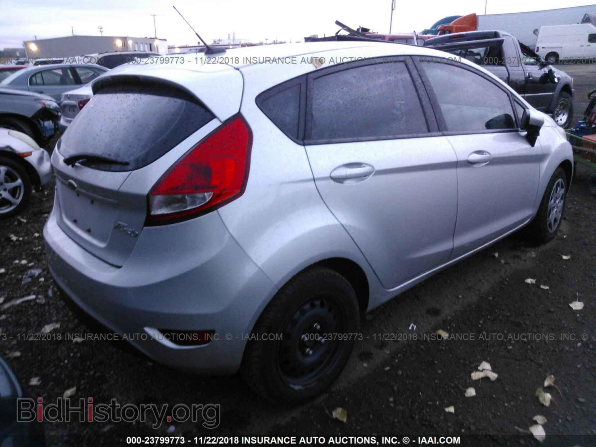 2011 FORD FIESTA - VIN: 3FADP4EJ0BM180656 - Photo 4
