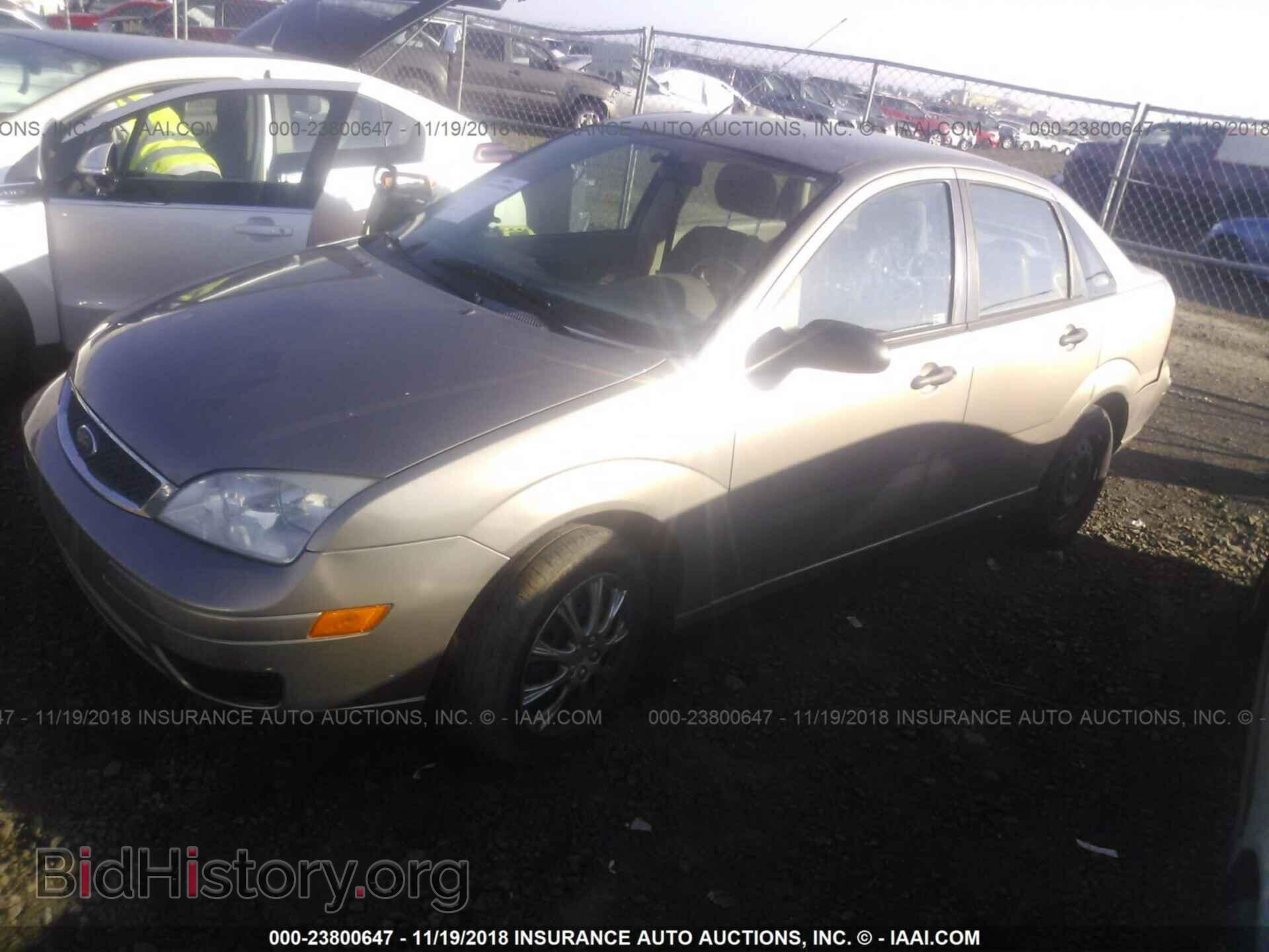 2005 FORD FOCUS - VIN: 1FAHP34NX5W165036 - Фото 2