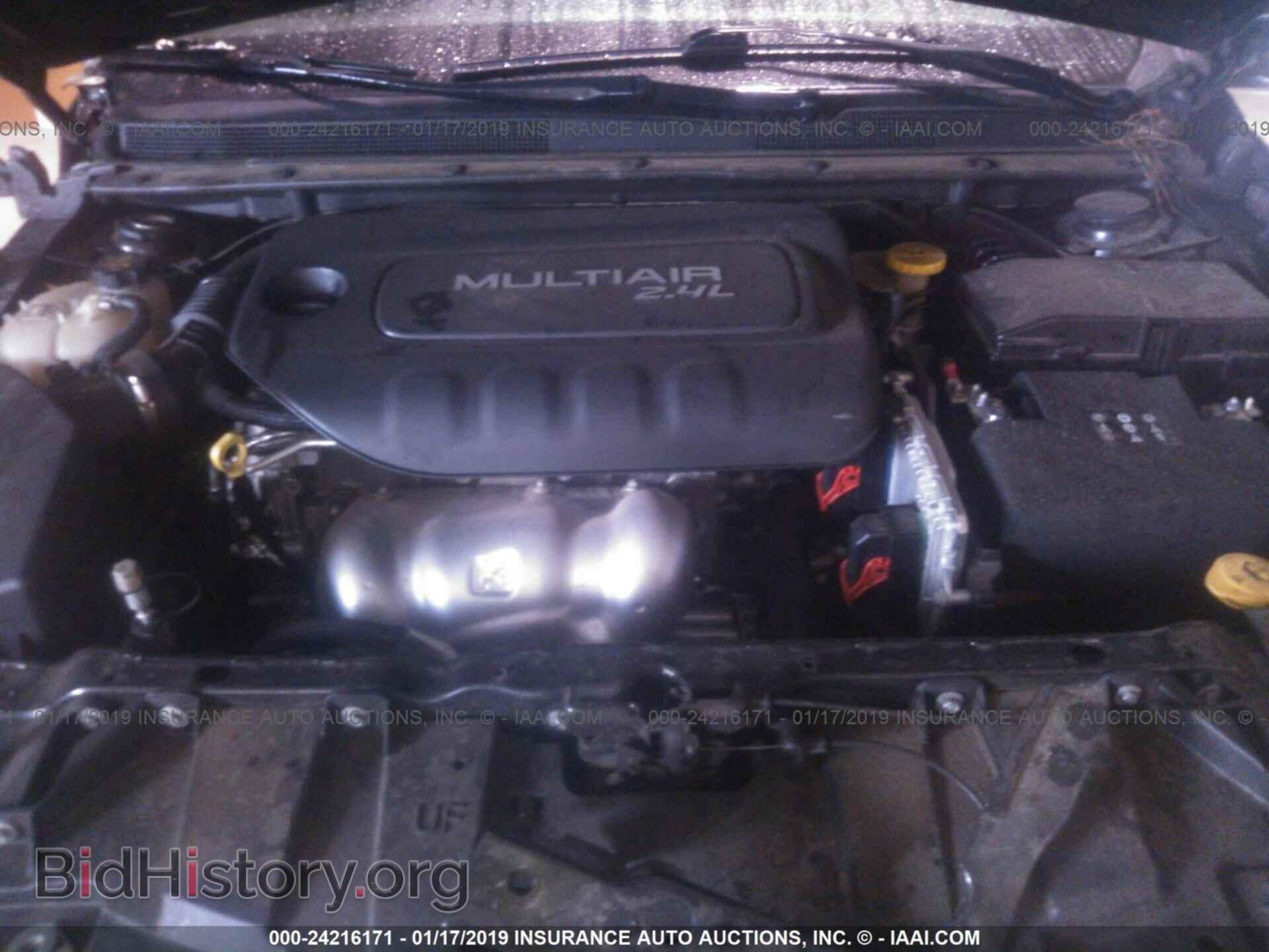 2016 CHRYSLER 200 - VIN: 1C3CCCAB7GN168189 - Фото 10