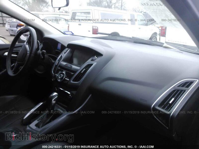 2013 Ford FOCUS (VIN 1FADP3N26DL169815) — фото 5 из 10