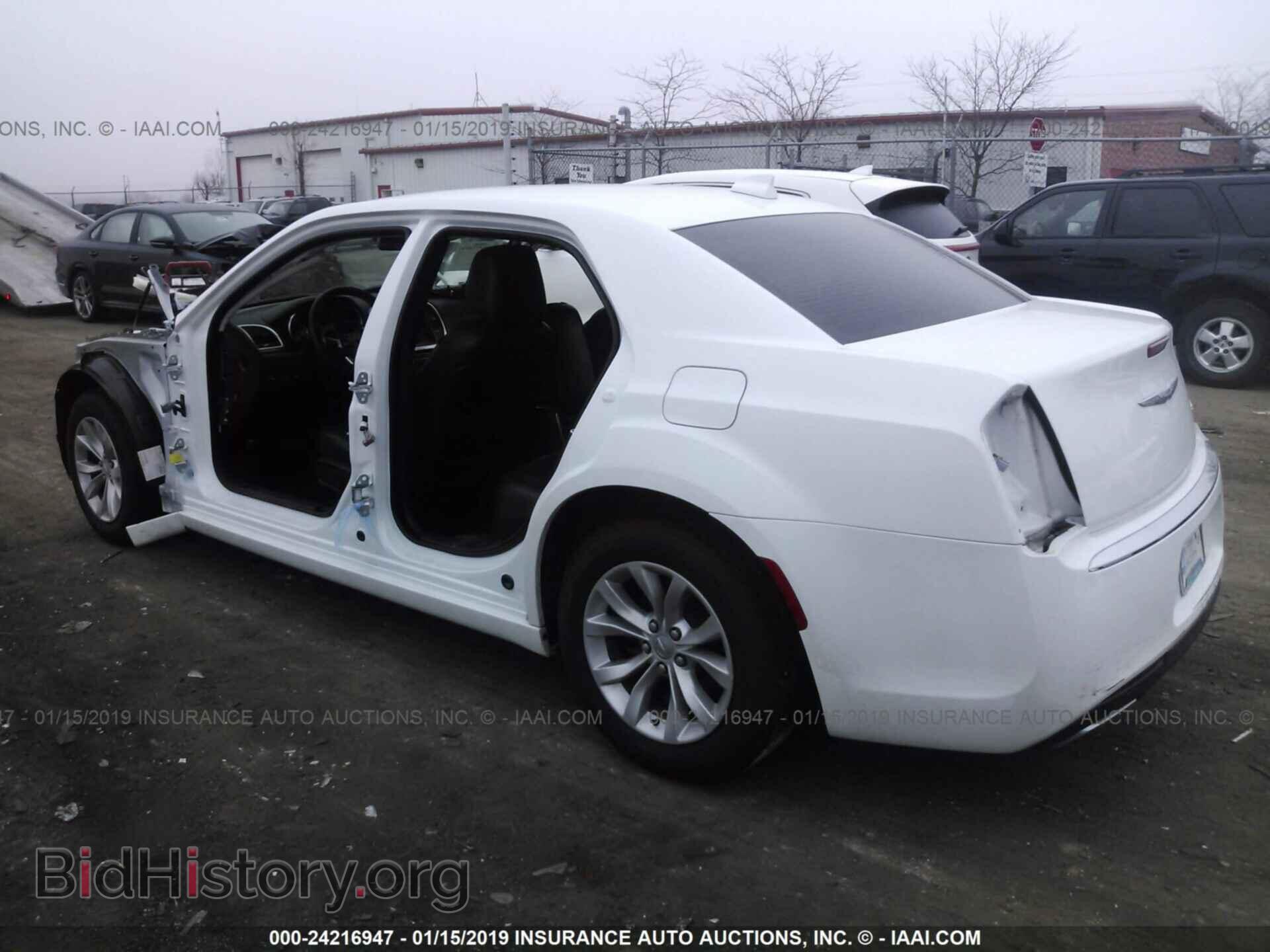 2016 CHRYSLER 300 - VIN: 2C3CCAAG3GH106300 - Фото 3