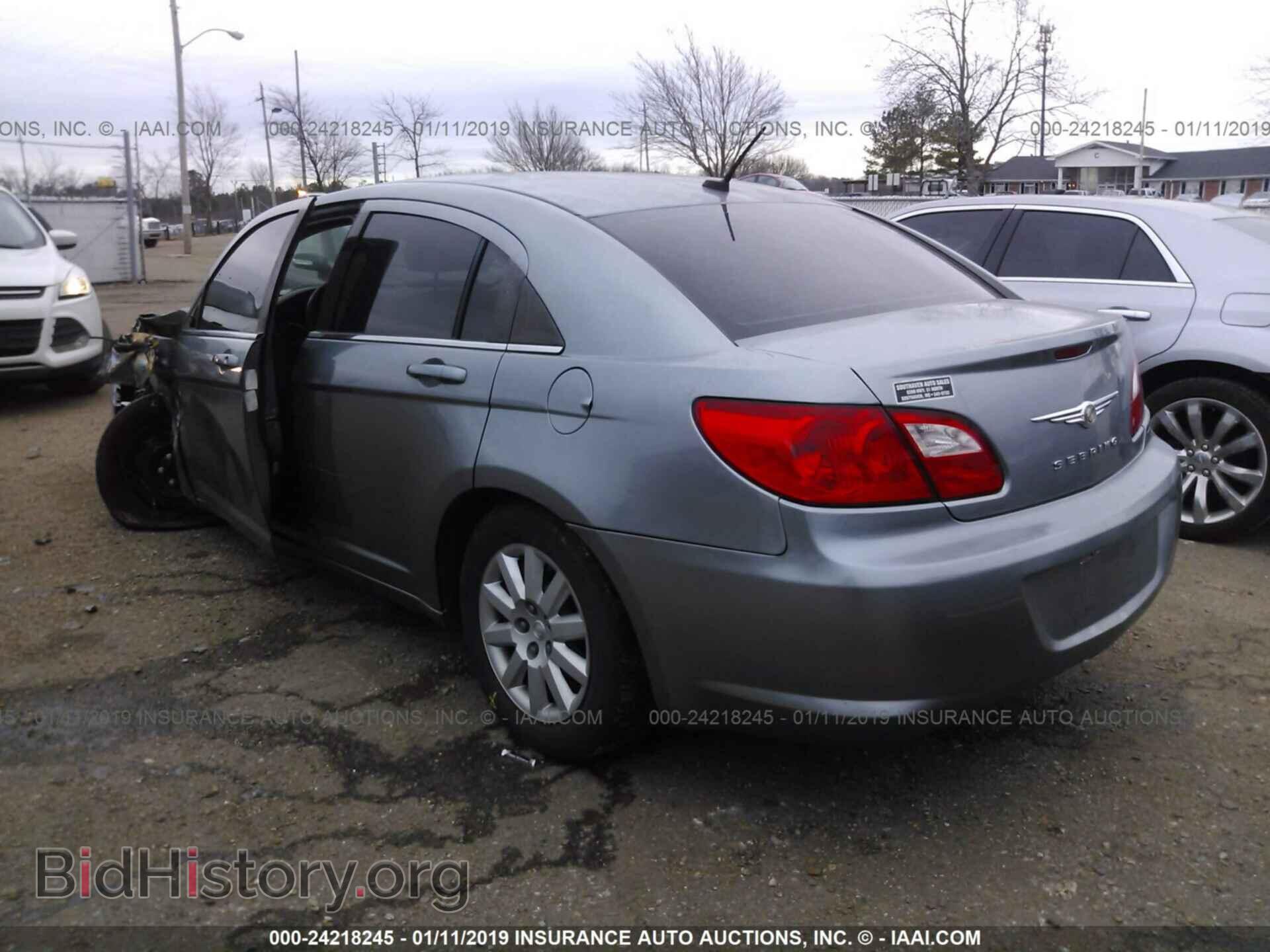 2010 CHRYSLER SEBRING - VIN: 1C3CC4FBXAN225572 - Фото 3