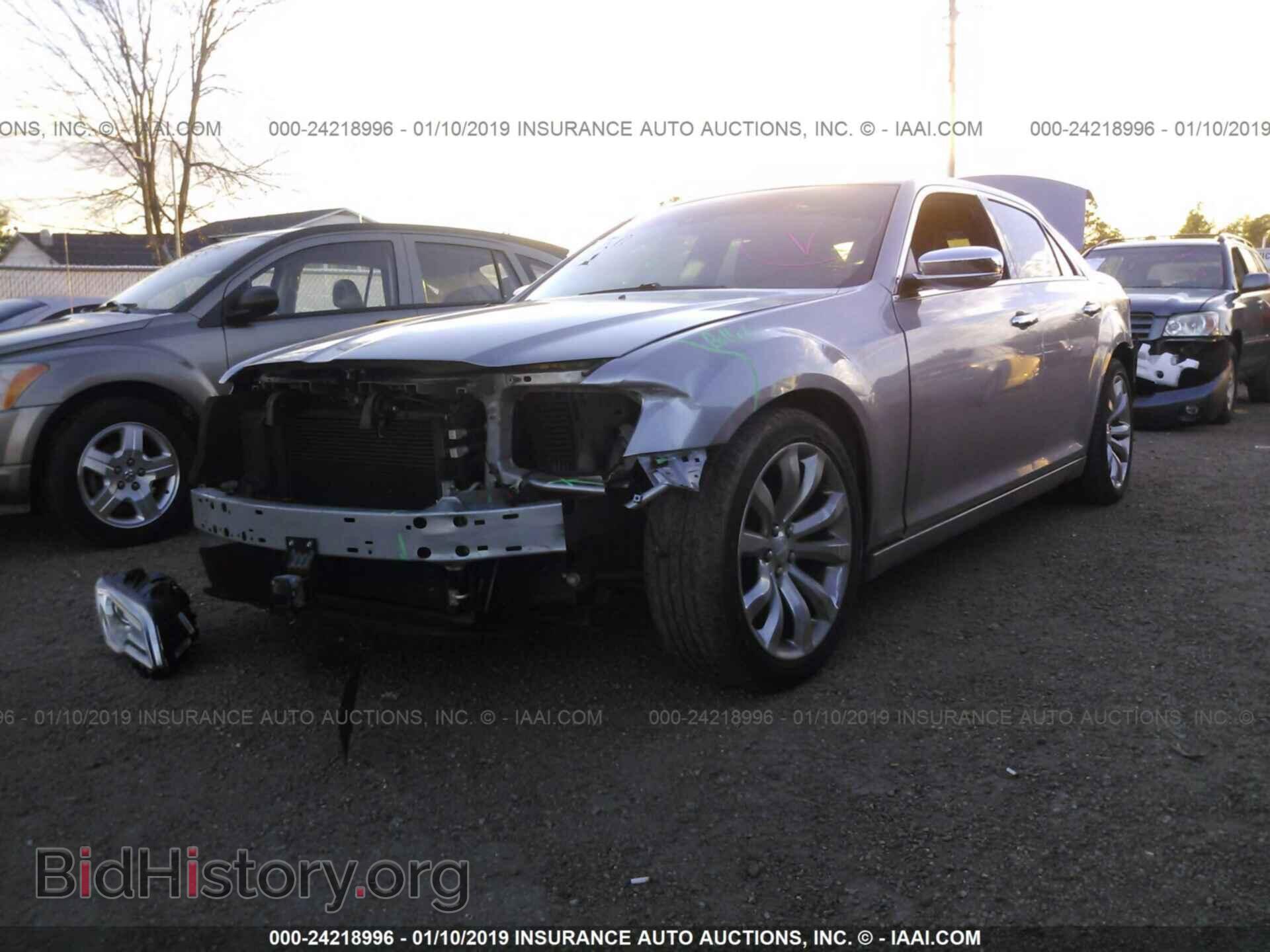 2017 CHRYSLER 300C - VIN: 2C3CCAEG6HH590863 - Фото 2
