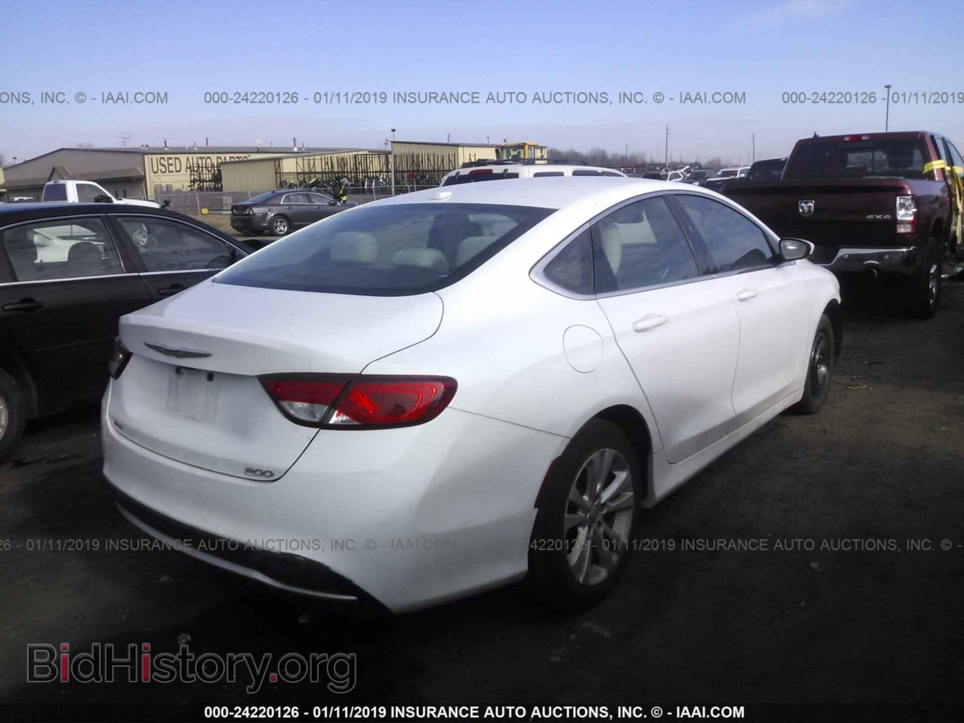 2016 CHRYSLER 200 - VIN: 1C3CCCAB0GN135955 - Photo 4