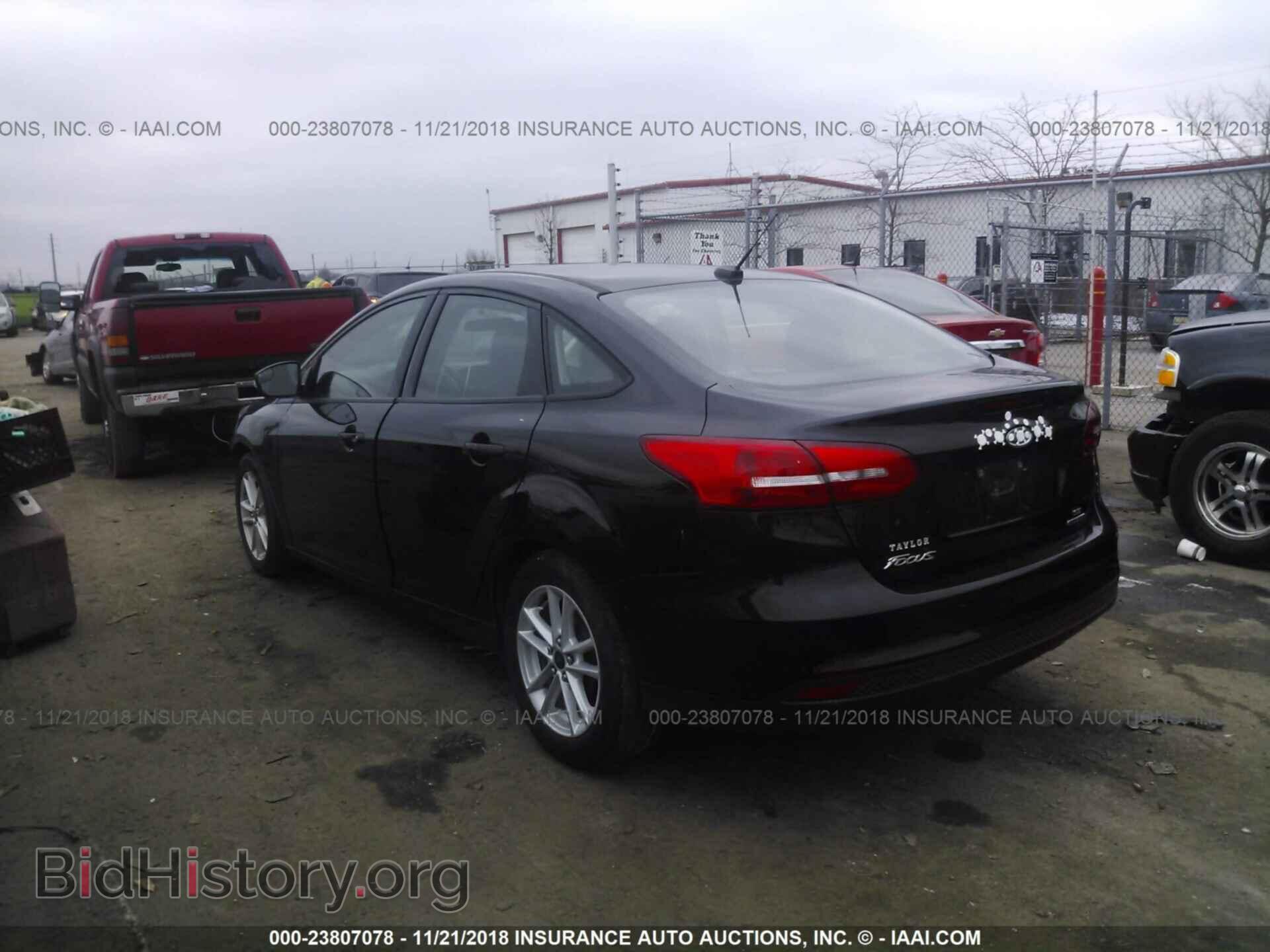 2016 FORD FOCUS - VIN: 1FADP3F25GL211944 - Фото 3