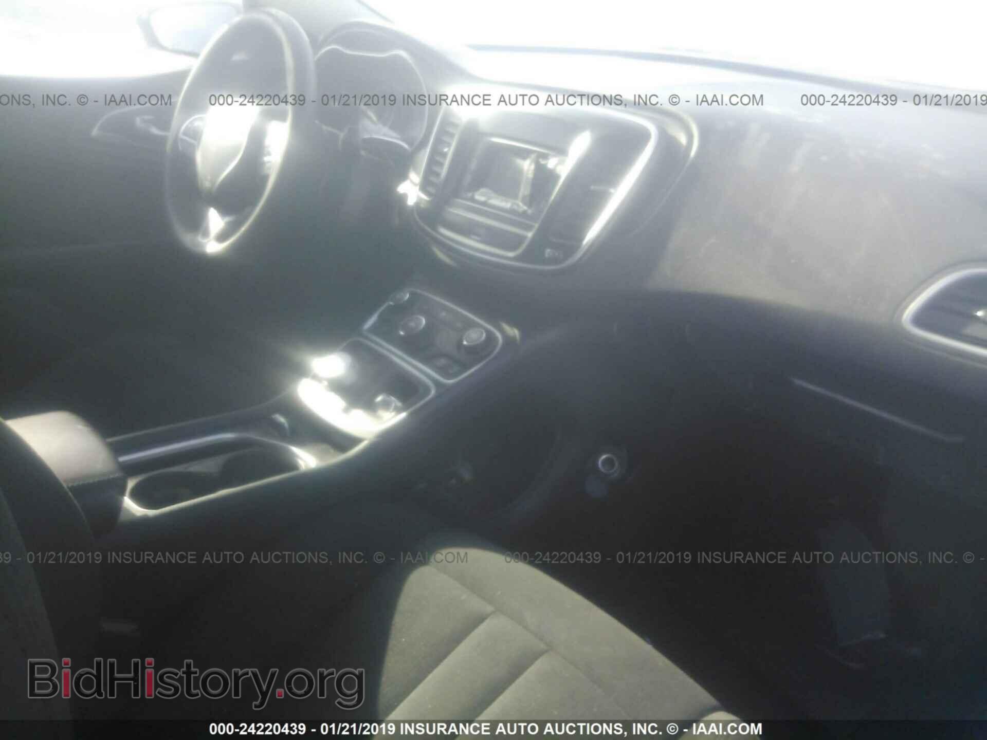 2016 CHRYSLER 200 - VIN: 1C3CCCAB6GN176154 - Фото 5