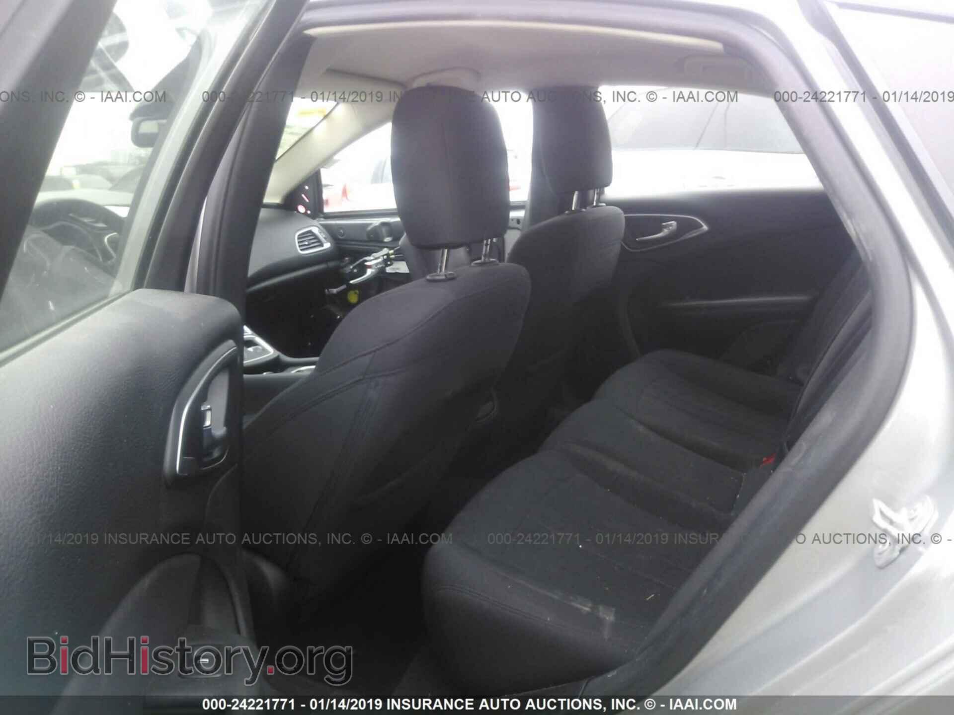 2015 CHRYSLER 200 - VIN: 1C3CCCAB3FN569916 - Photo 8