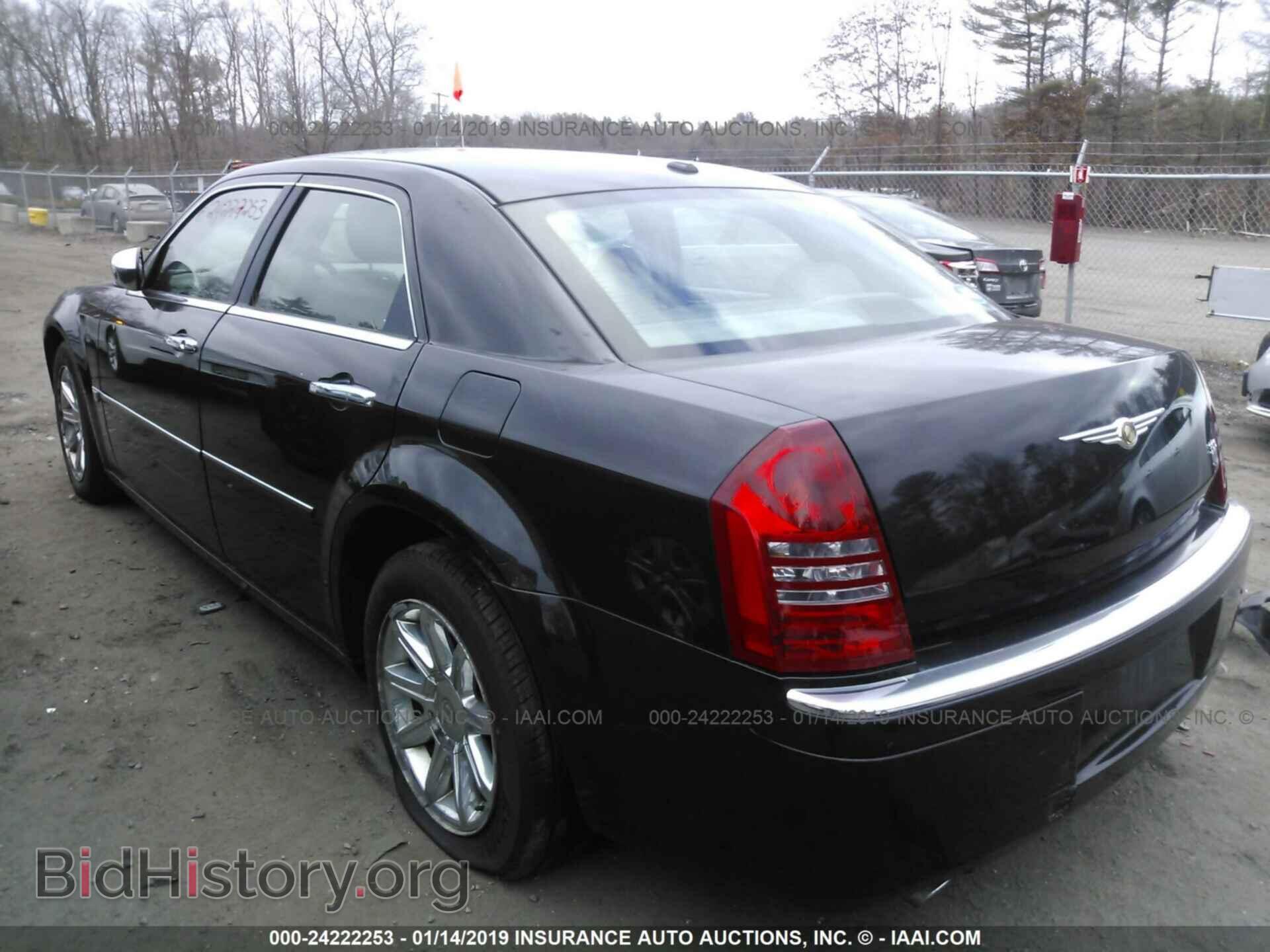 2006 CHRYSLER 300C - VIN: 2C3KA63H86H515430 - Фото 3