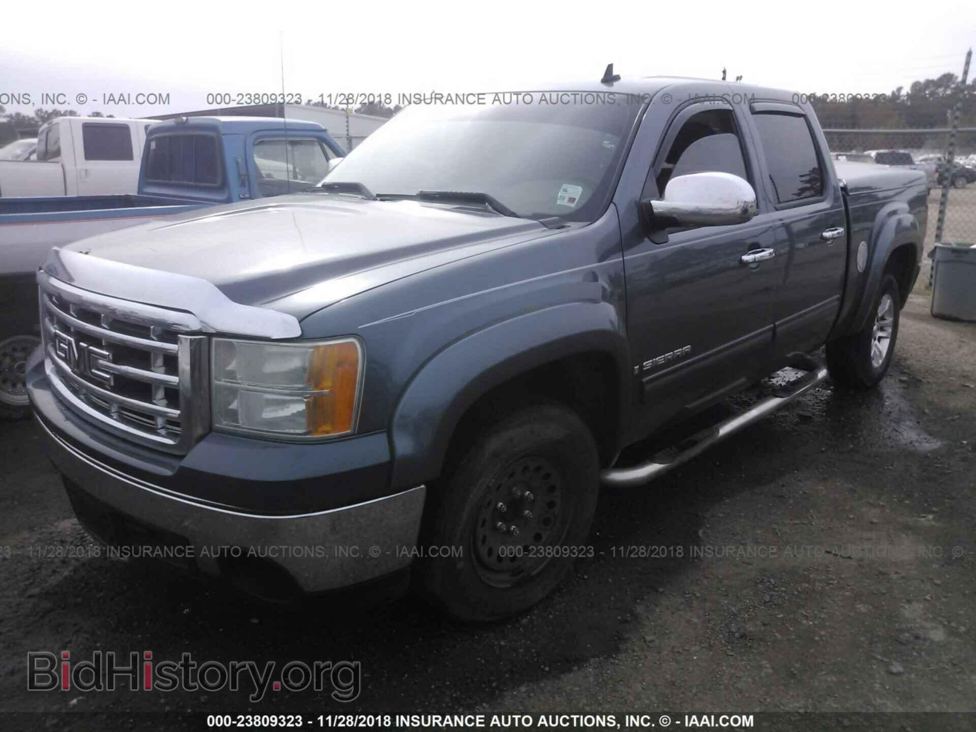 2007 GMC NEW SIERRA - VIN: 2GTEC13C571706775 - Фото 2