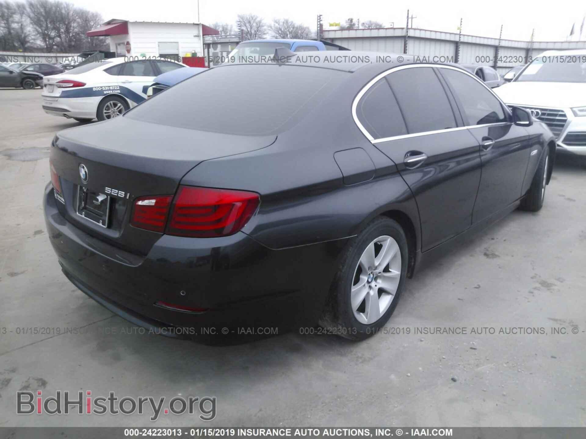 2012 BMW 528 - VIN: WBAXG5C59CDW24324 - Photo 4