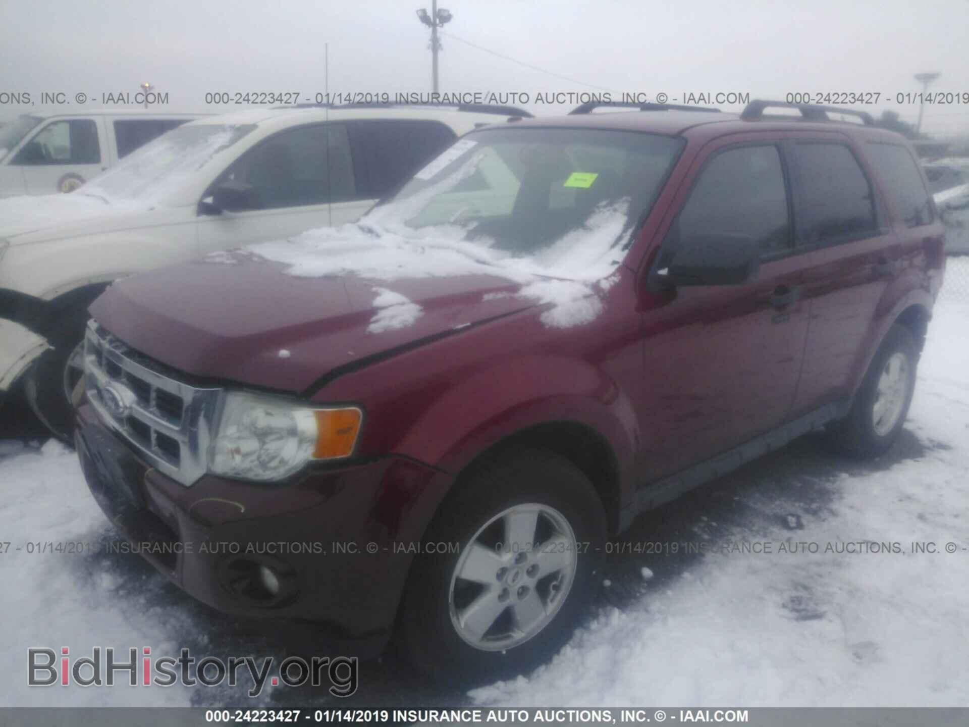 2011 FORD ESCAPE - VIN: 1FMCU0D74BKA73643 - Фото 2
