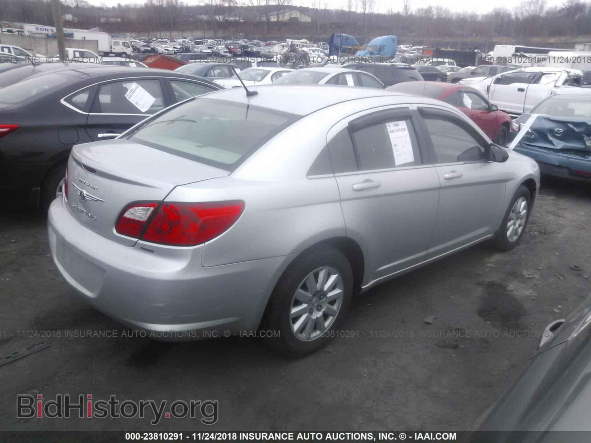 2010 CHRYSLER SEBRING - VIN: 1C3CC4FBXAN117050 - Фото 4