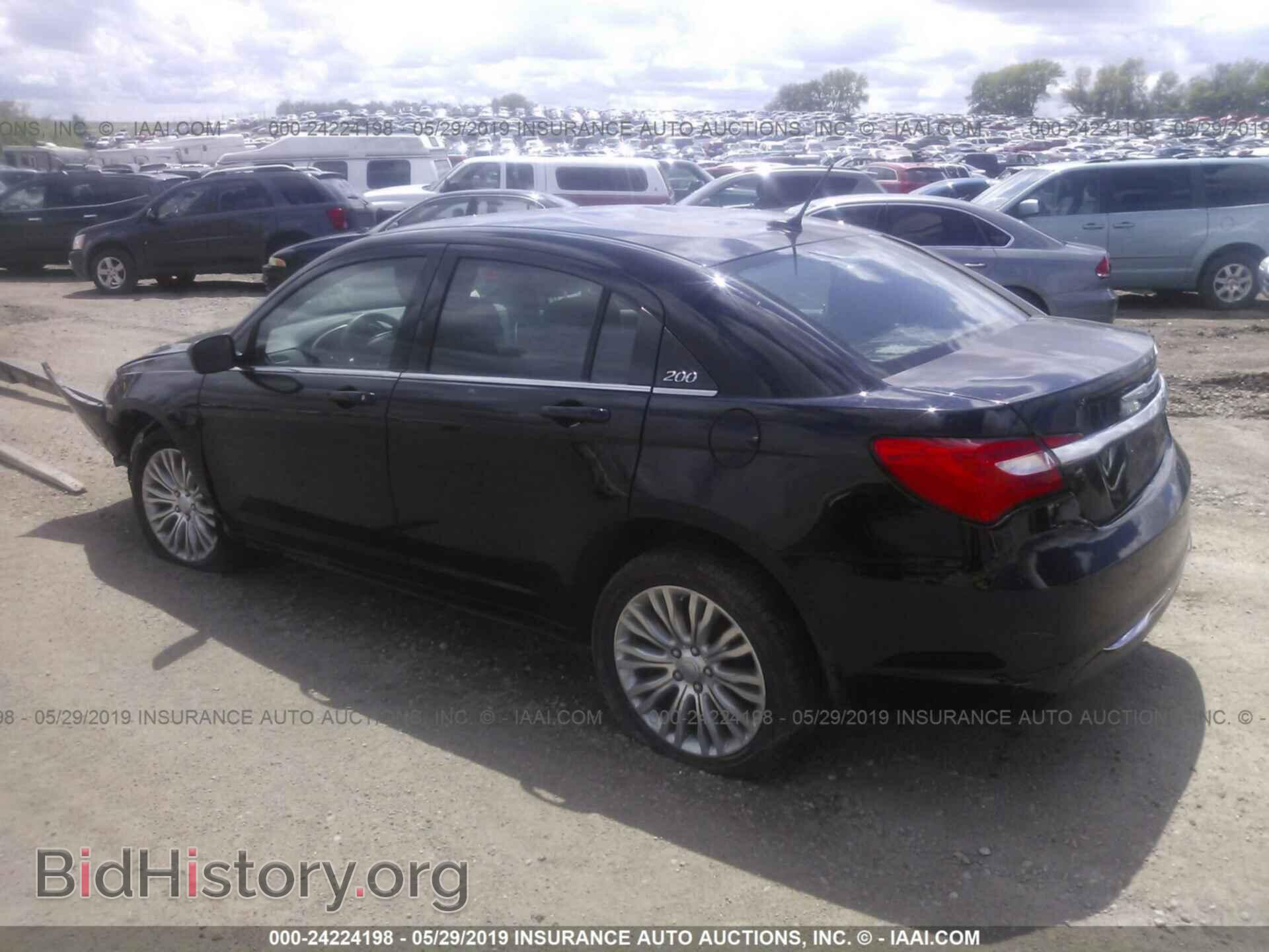 2012 CHRYSLER 200 - VIN: 1C3CCBAB3CN262607 - Фото 3