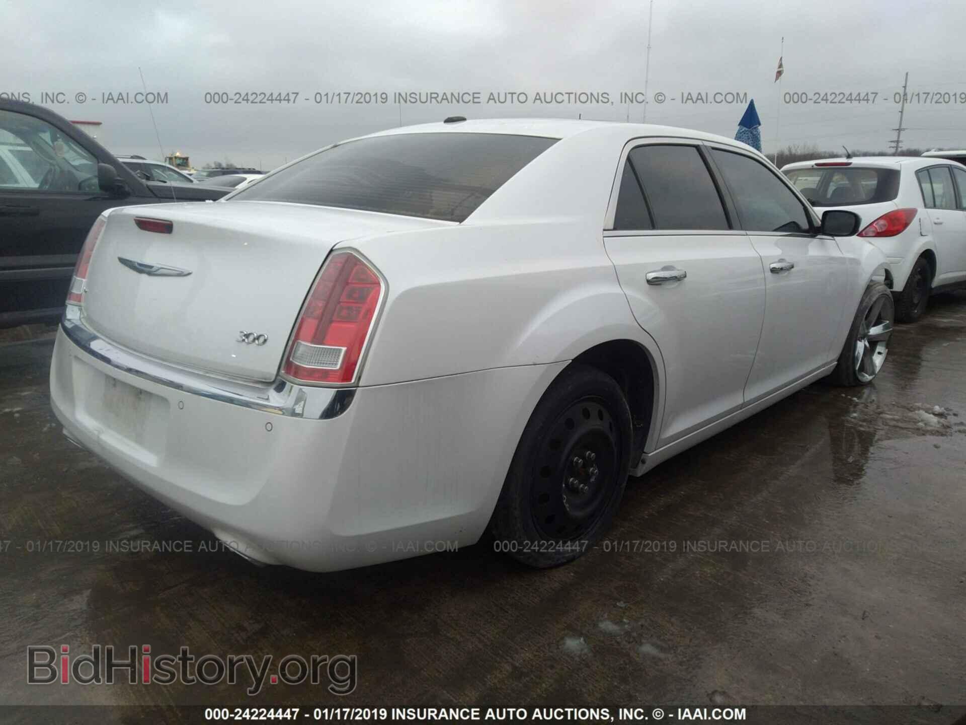 2012 CHRYSLER 300 - VIN: 2C3CCAHG3CH193325 - Фото 4
