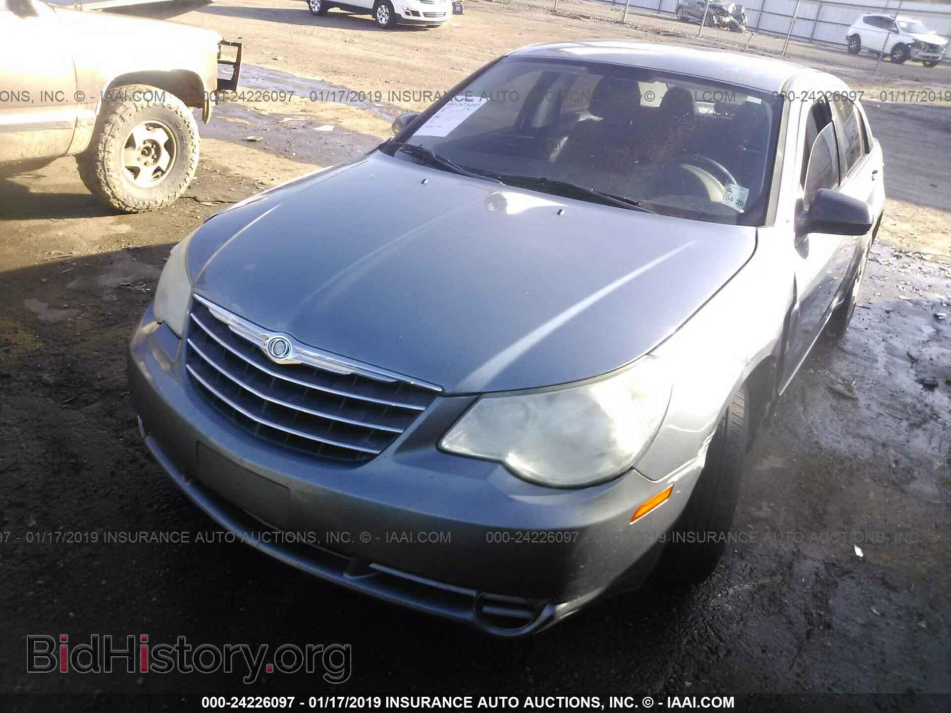 2010 CHRYSLER SEBRING - VIN: 1C3CC4FB0AN220297 - Photo 2