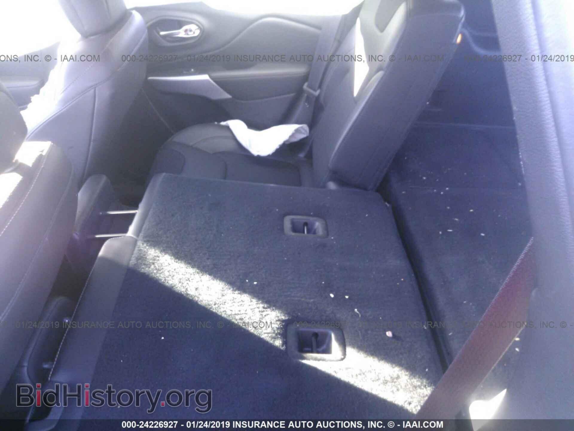 2018 JEEP CHEROKEE - VIN: 1C4PJLLB8JD590078 - Фото 8