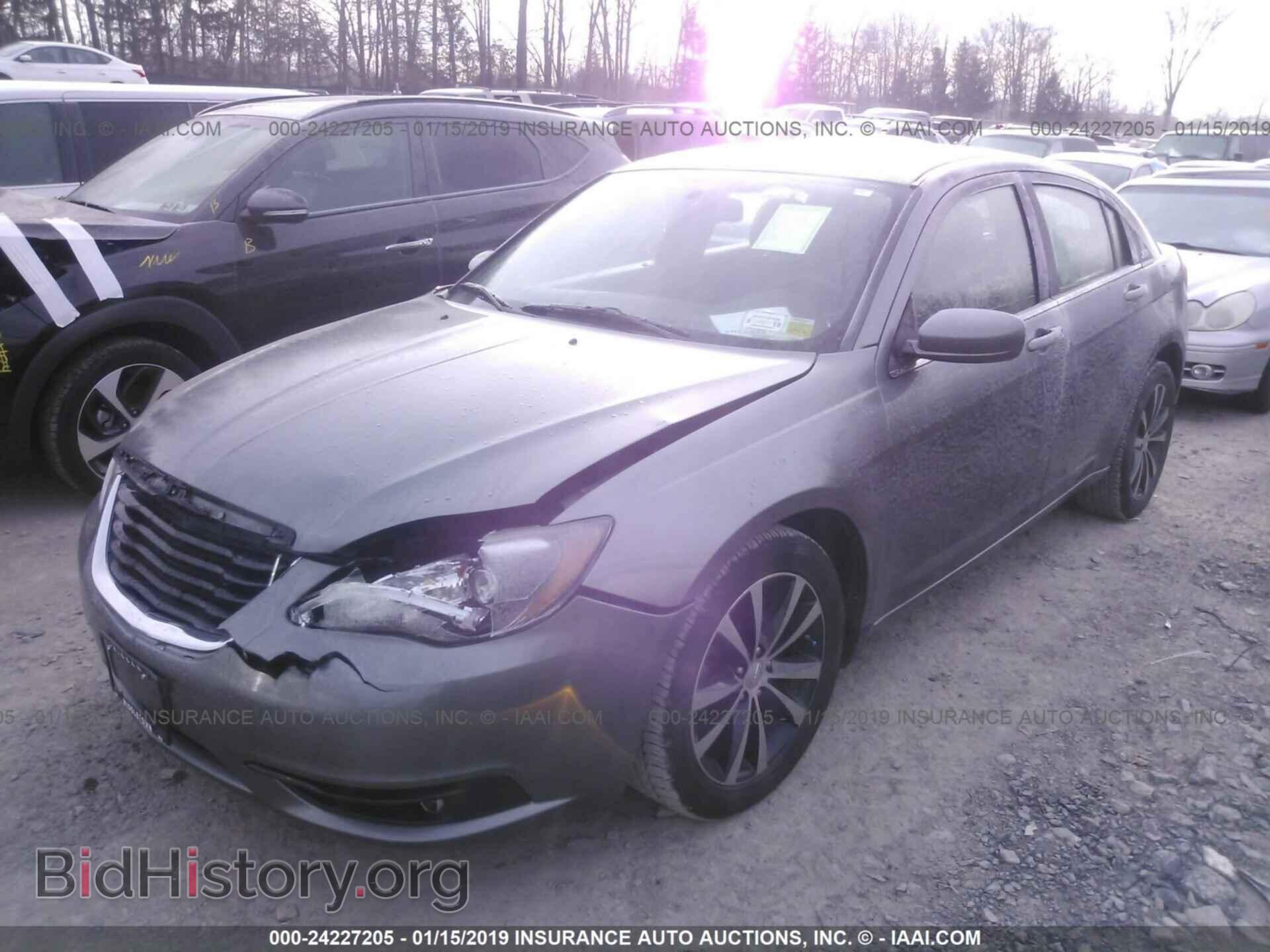 2012 CHRYSLER 200 - VIN: 1C3CCBBG9CN263786 - Фото 2