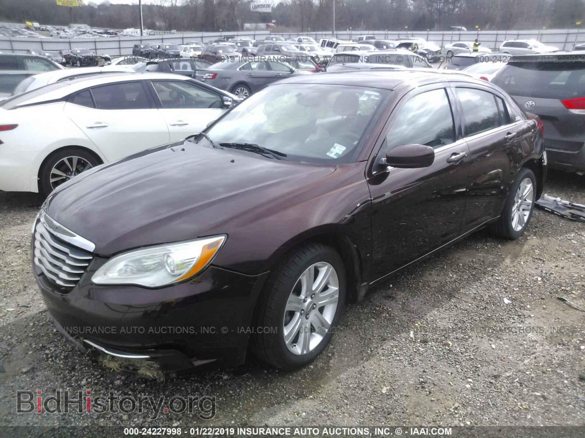 2013 CHRYSLER 200 - VIN: 1C3CCBBB9DN676541 - Photo 2