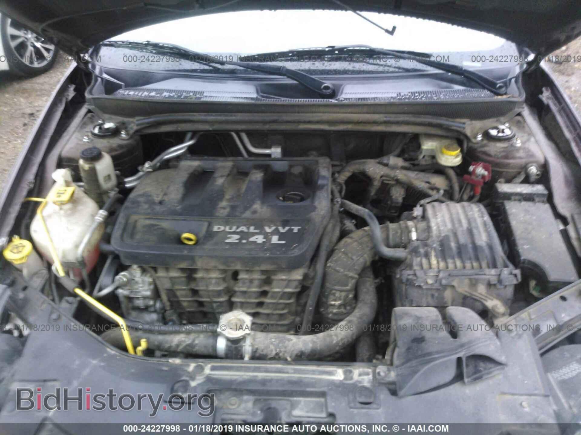 2013 CHRYSLER 200 - VIN: 1C3CCBBB9DN676541 - Photo 10