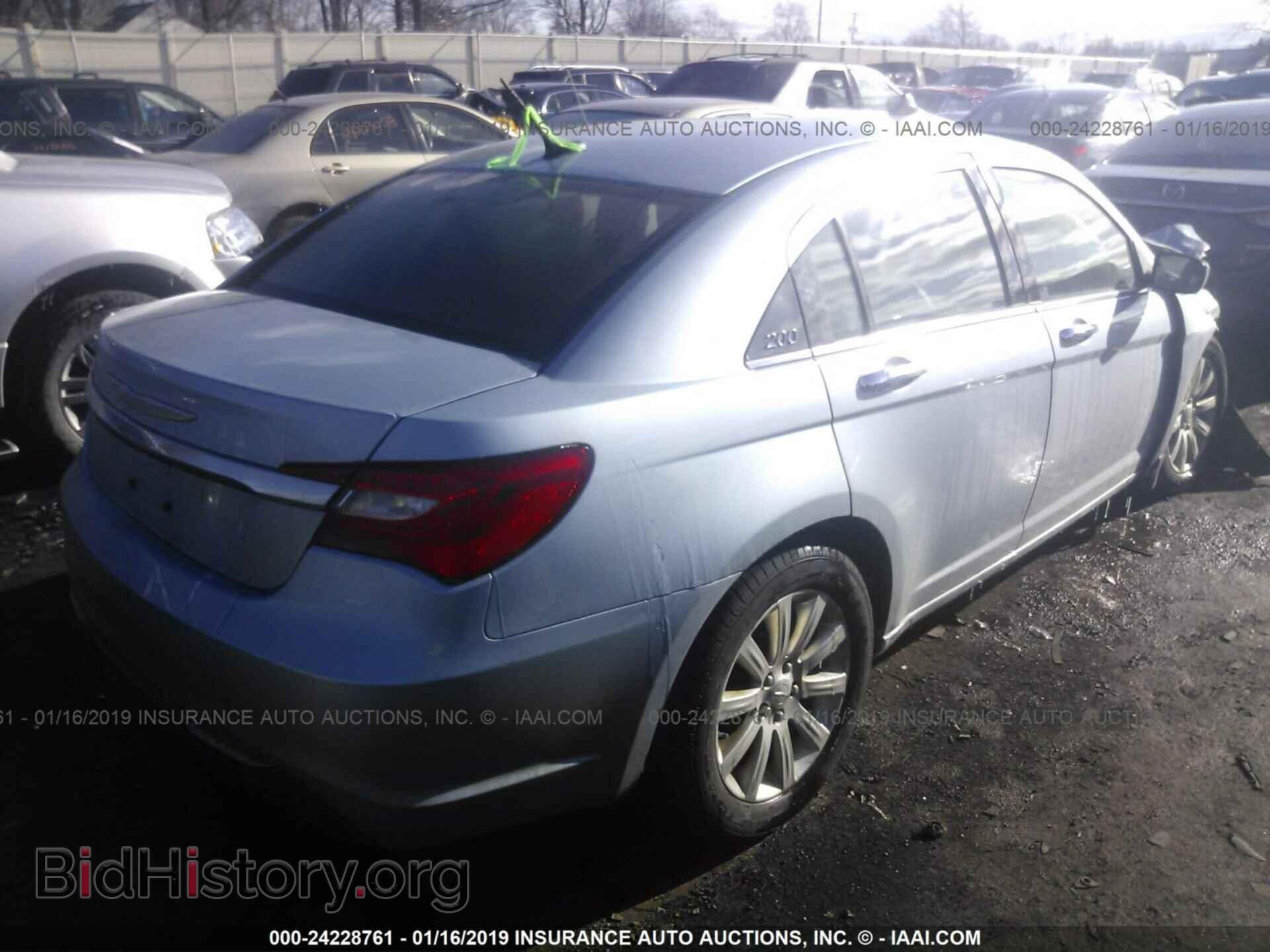 2013 CHRYSLER 200 - VIN: 1C3CCBCG9DN515942 - Фото 4