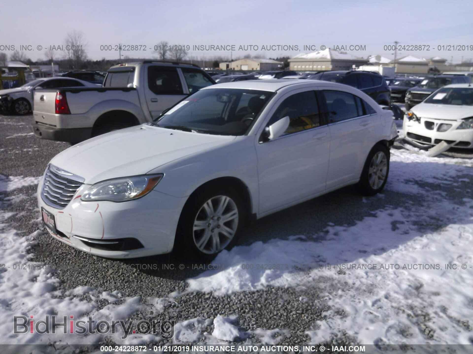 2012 CHRYSLER 200 - VIN: 1C3CCBBB0CN130919 - Фото 2