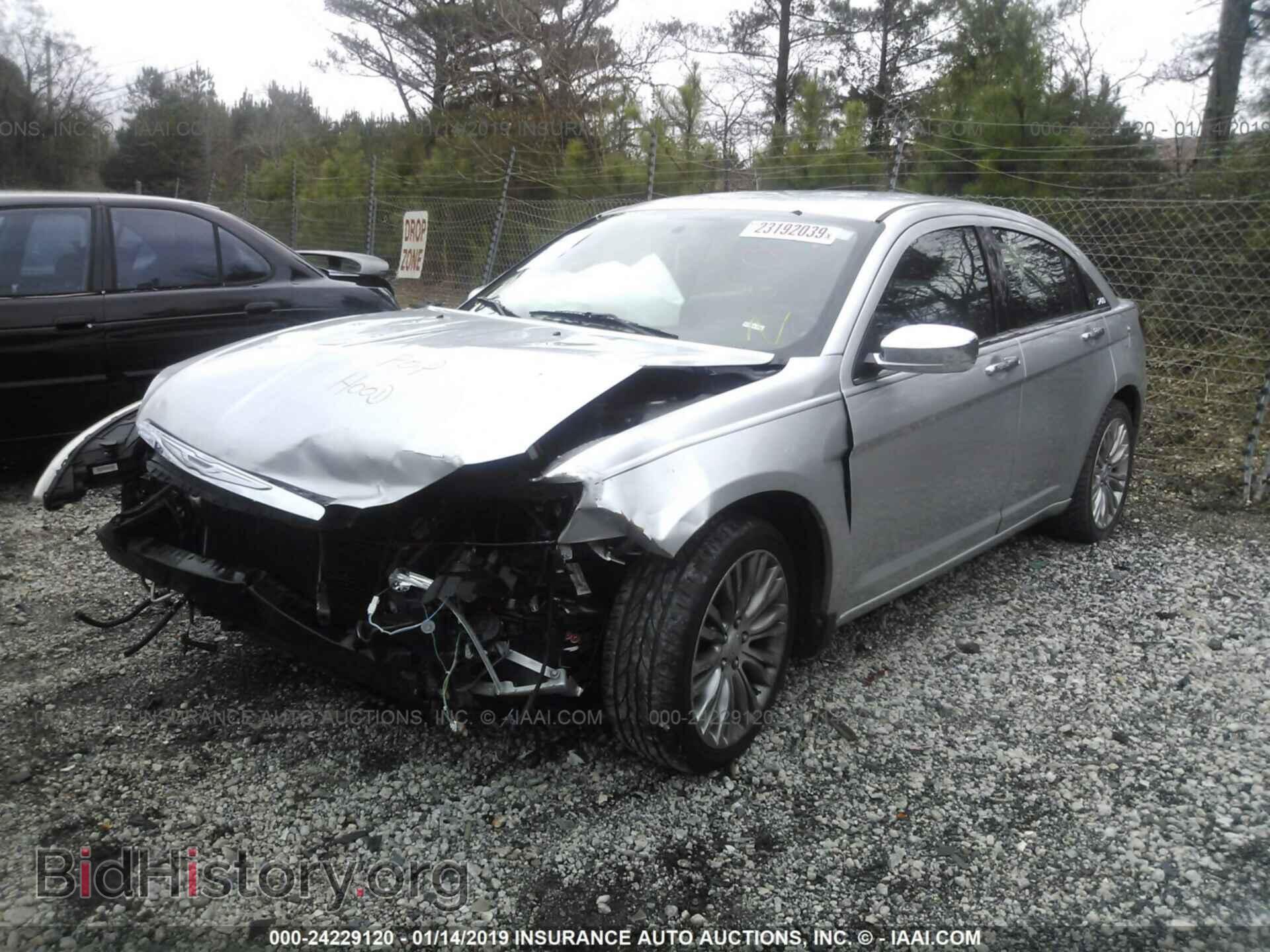 2012 CHRYSLER 200 - VIN: 1C3CCBCB5CN184201 - Фото 2