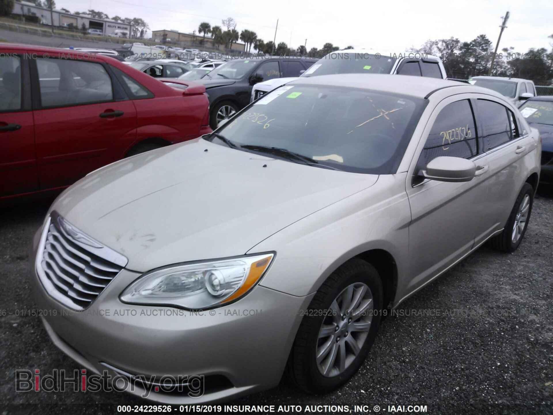 2013 CHRYSLER 200 - VIN: 1C3CCBBB6DN765631 - Photo 2