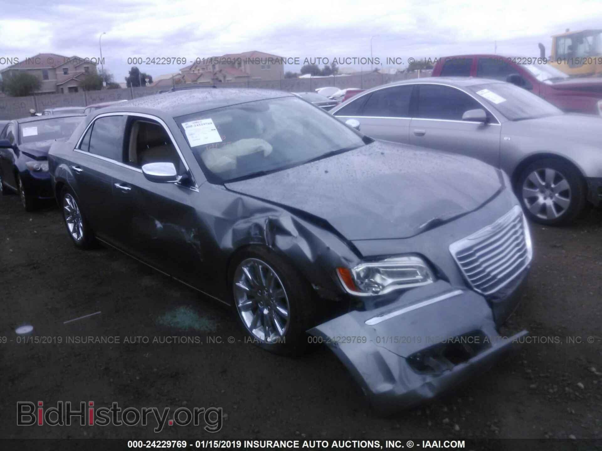 Фотография 2C3CCACG7CH274092 - CHRYSLER 300 2012