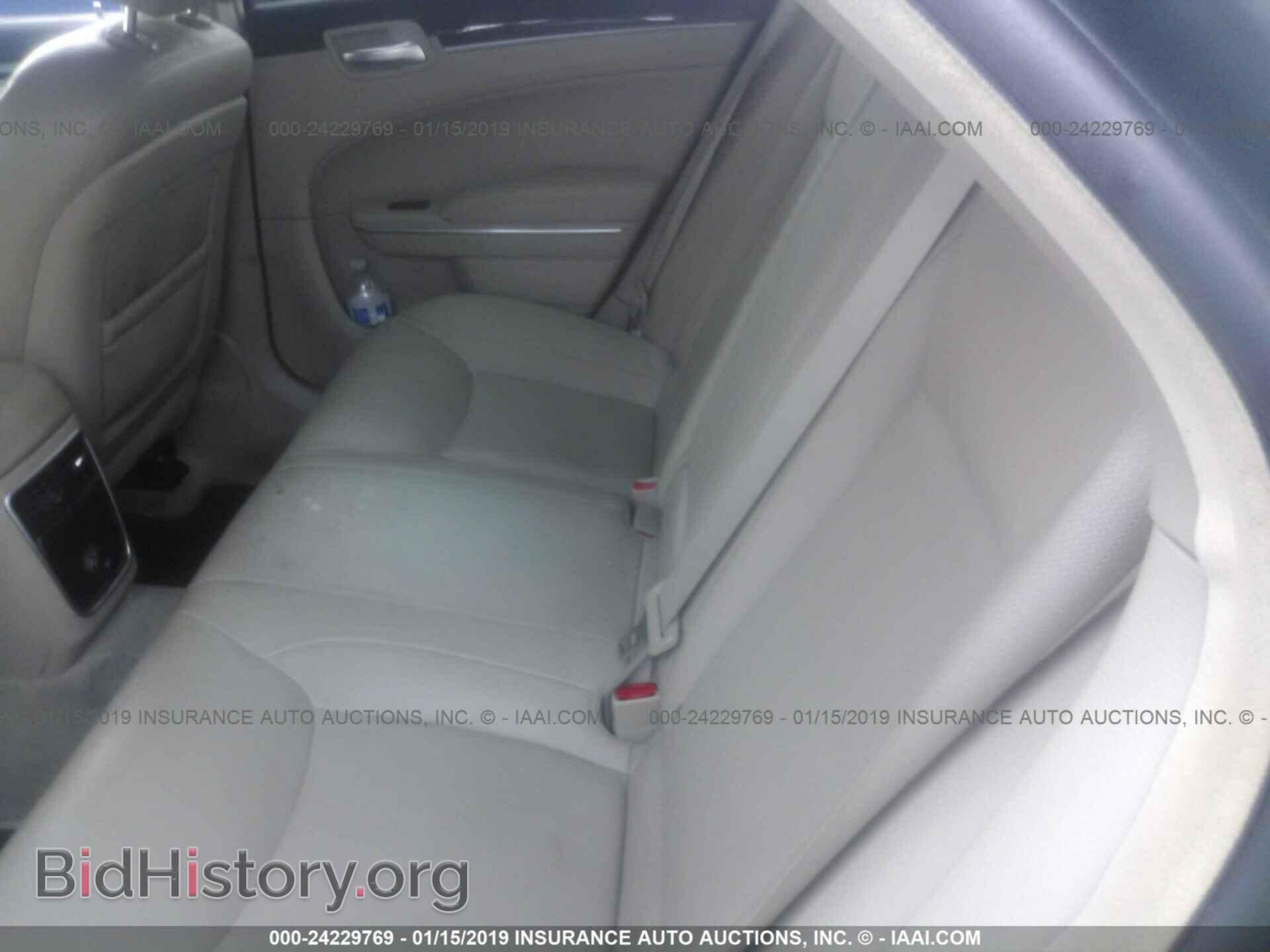 2012 CHRYSLER 300 - VIN: 2C3CCACG7CH274092 - Photo 8