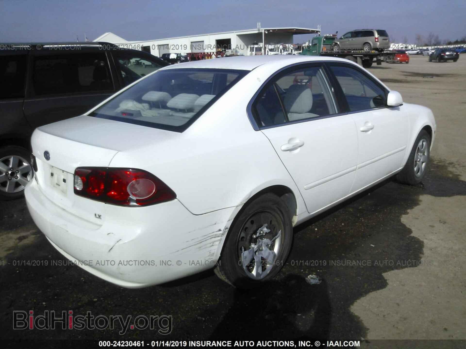 2006 KIA OPTIMA - VIN: KNAGE123765029114 - Фото 4