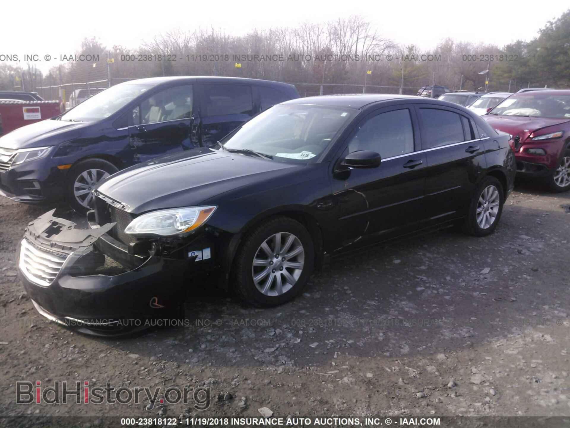2013 CHRYSLER 200 - VIN: 1C3CCBBBXDN732714 - Фото 2