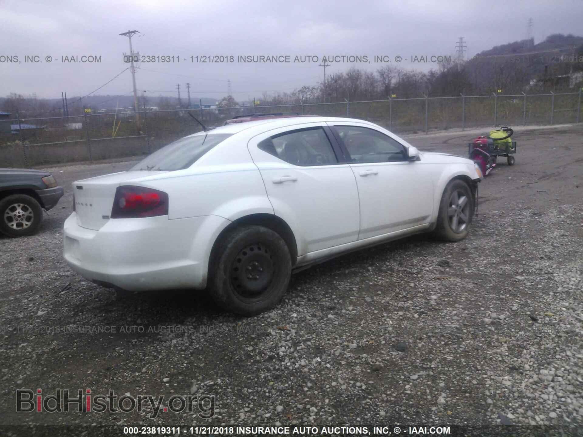 2011 DODGE AVENGER - VIN: 1B3BD2FGXBN572410 - Фото 4