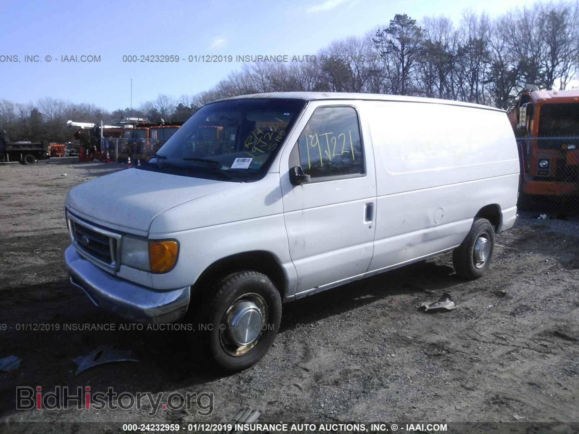 2005 FORD ECONOLINE - VIN: 1FTNE24W75HB36748 - Фото 2