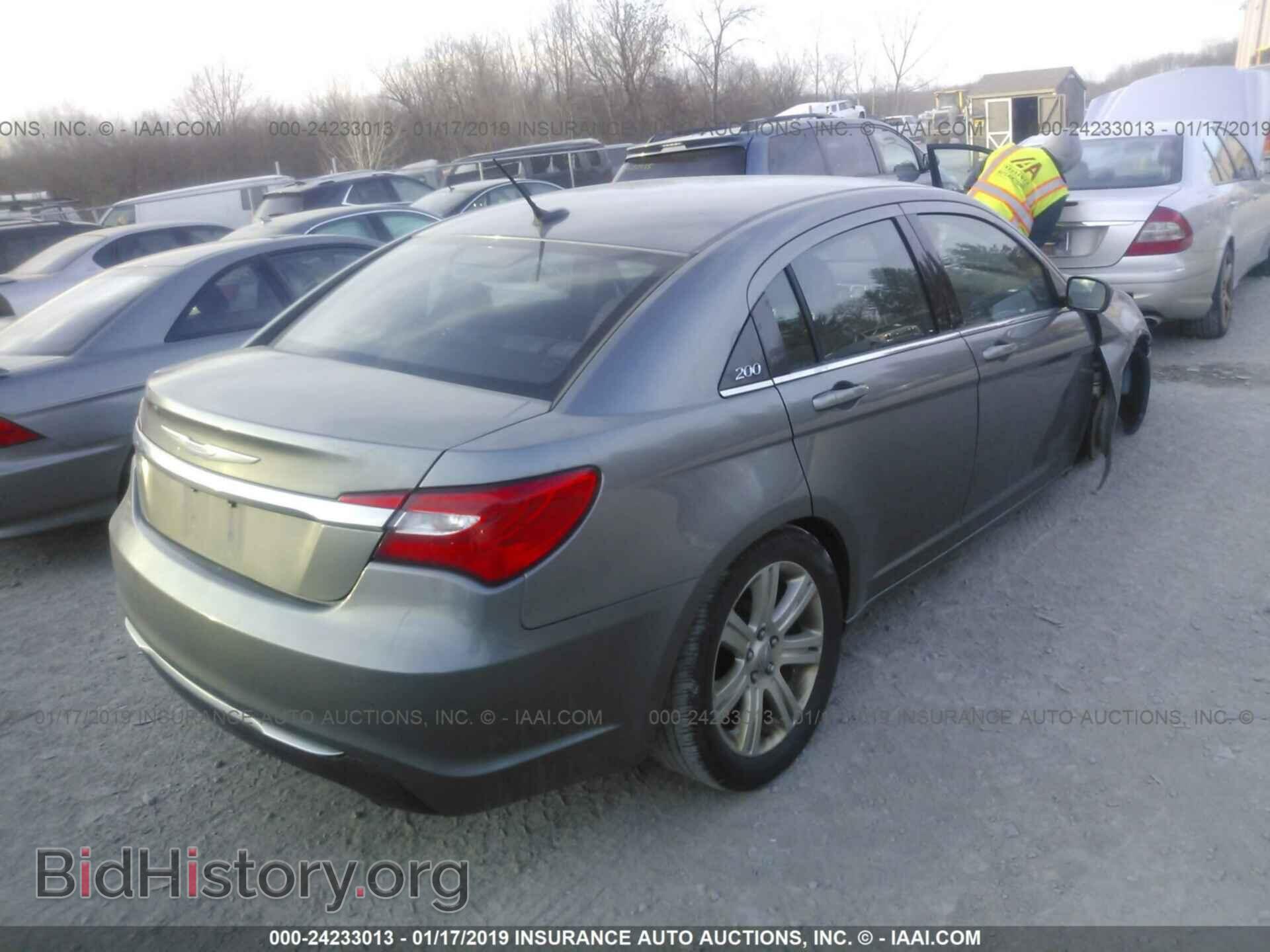2012 CHRYSLER 200 - VIN: 1C3CCBBG8CN299968 - Фото 4