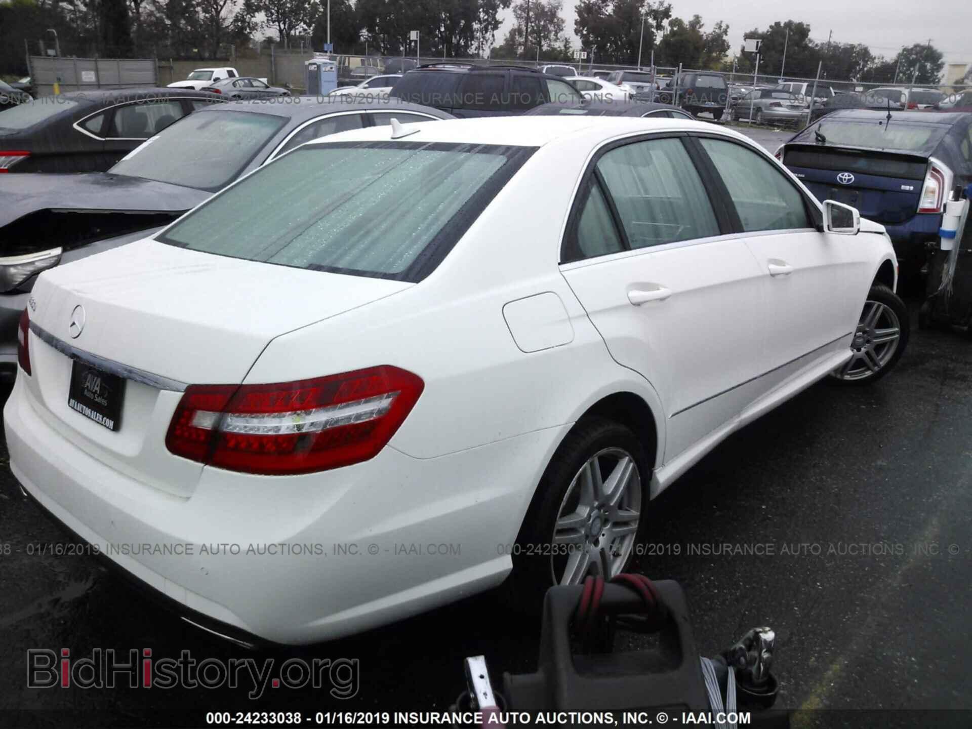 2010 MERCEDES-BENZ E - VIN: WDDHF7CB1AA196605 - Photo 4